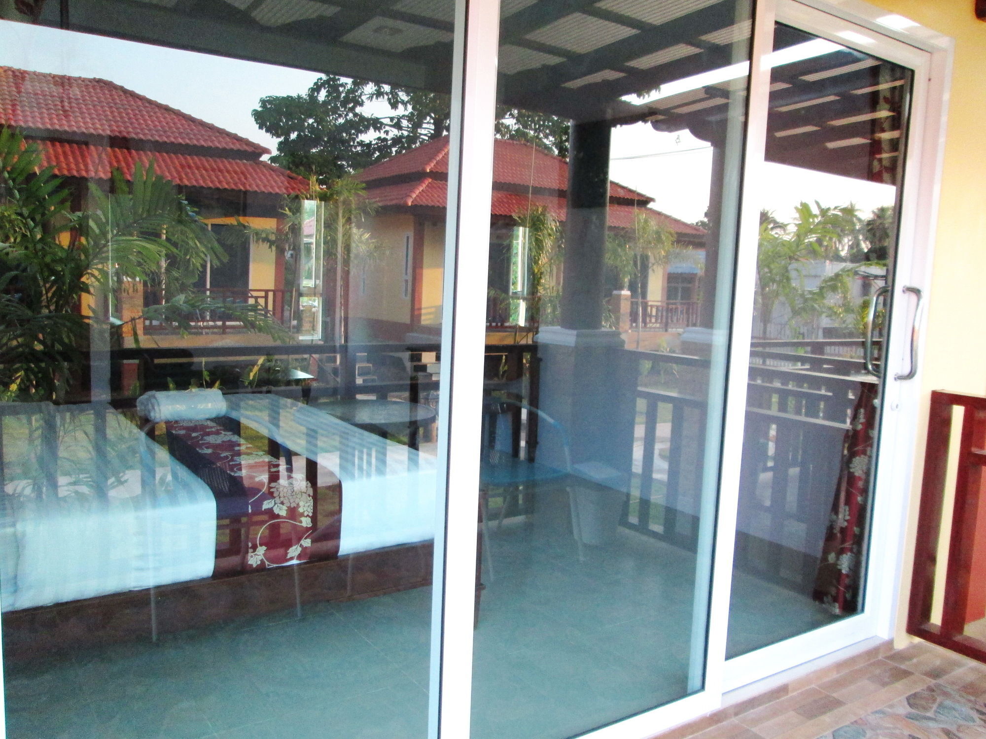 Resort Lanta Riviera - Sha Certified 3*