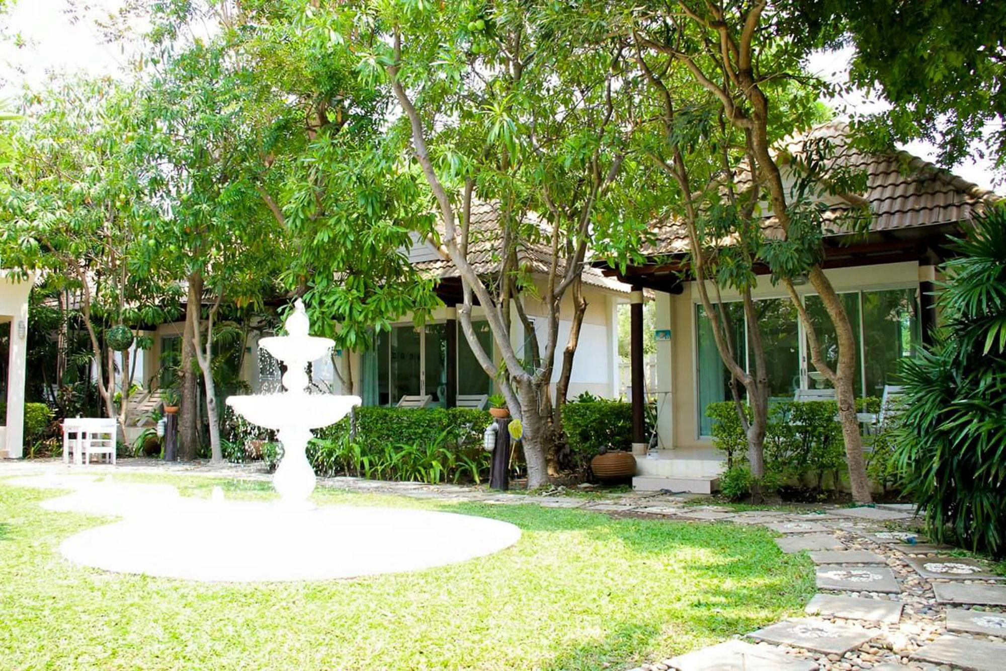Hotel Chez Nous Boutique 3*