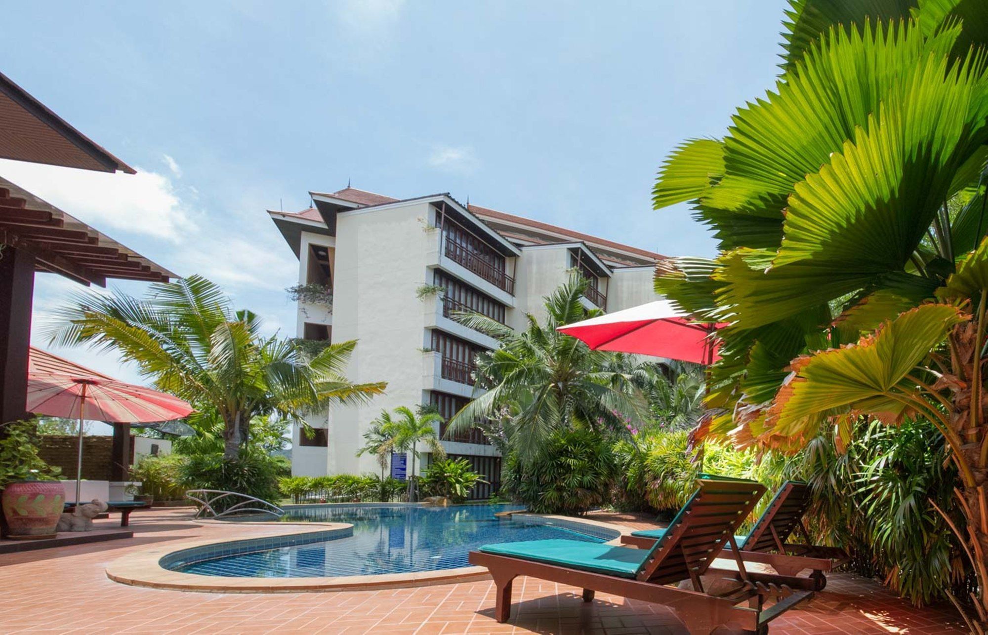 The Royal Tropical At Vip Chain 3*