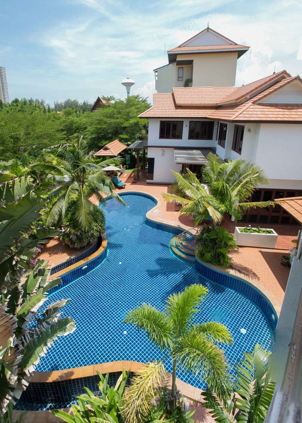 Resort The Royal Tropical At Vip Chain 3*
