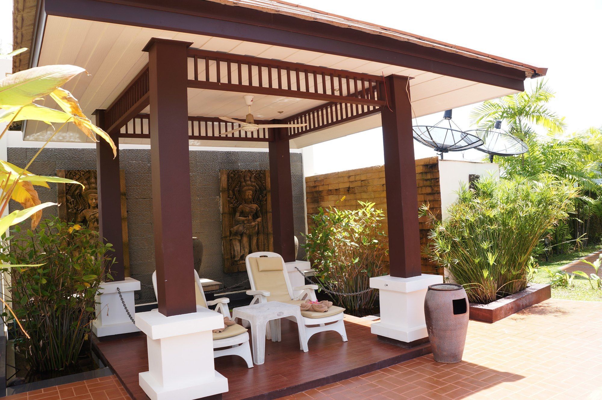 The Royal Tropical At Vip Chain 3* Rayong