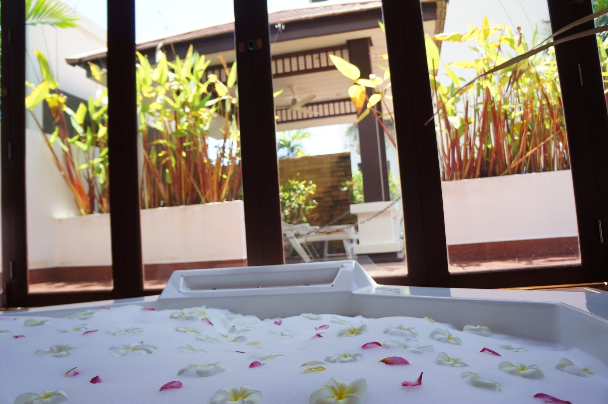 The Royal Tropical At Vip Chain 3* Rayong