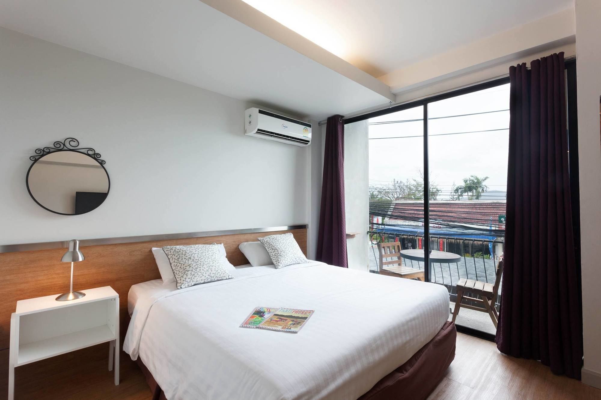 Pinehouse Phuket Hotel