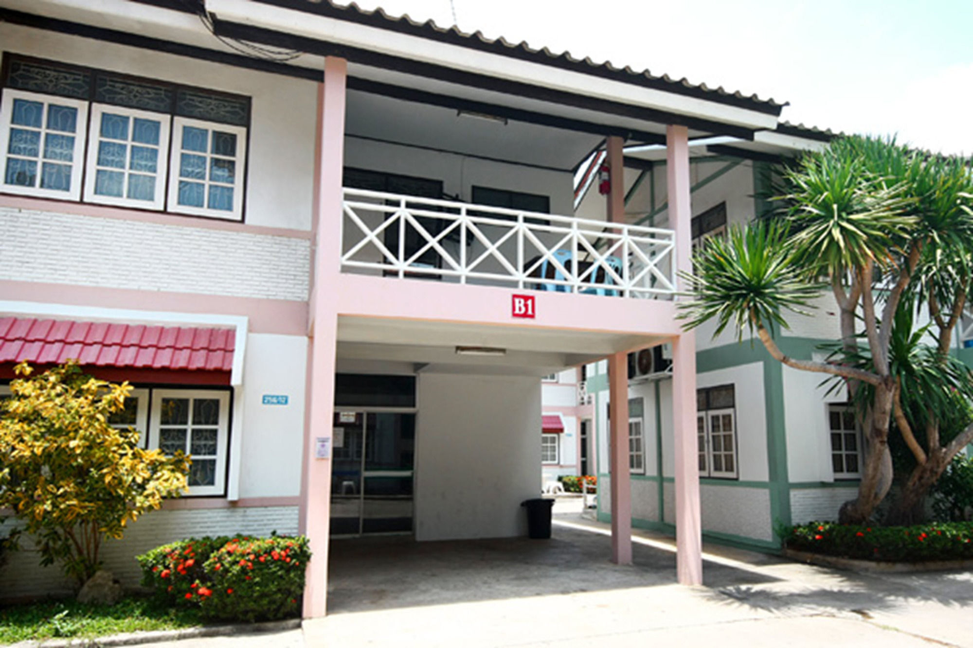 Paisiri Hotel 2*