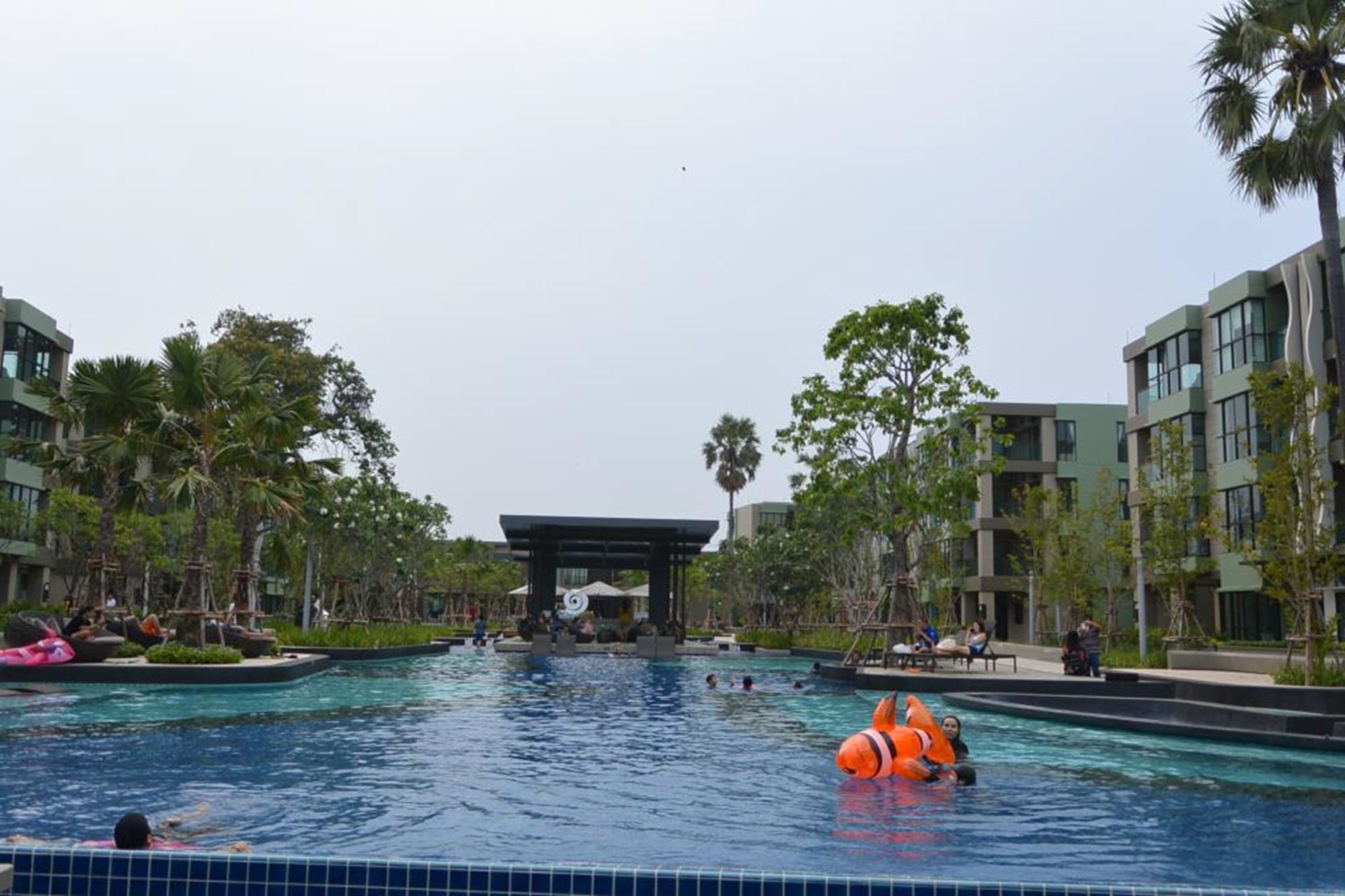 Lumpini Park Apartment
