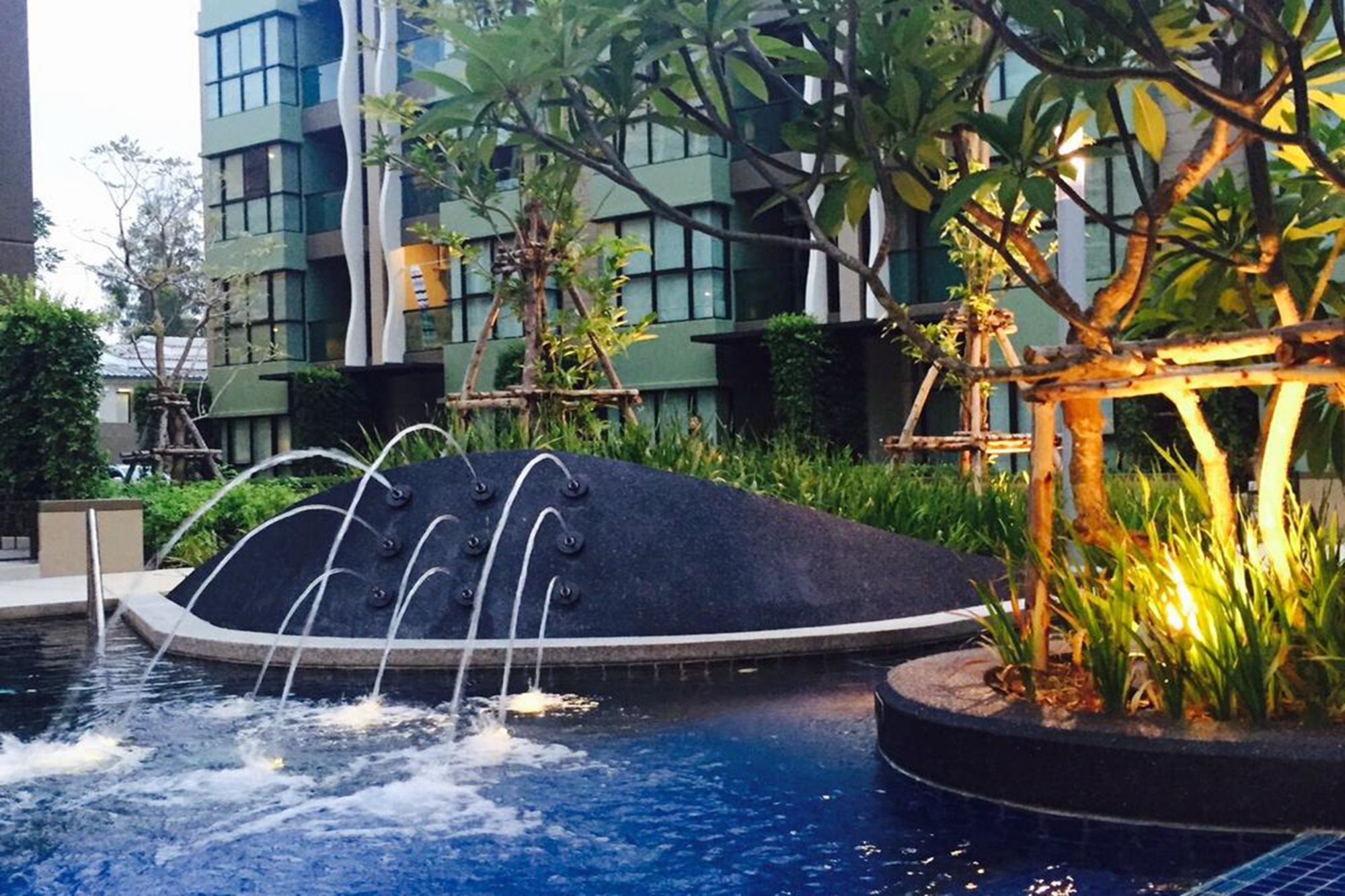 Lumpini Park Apartment *