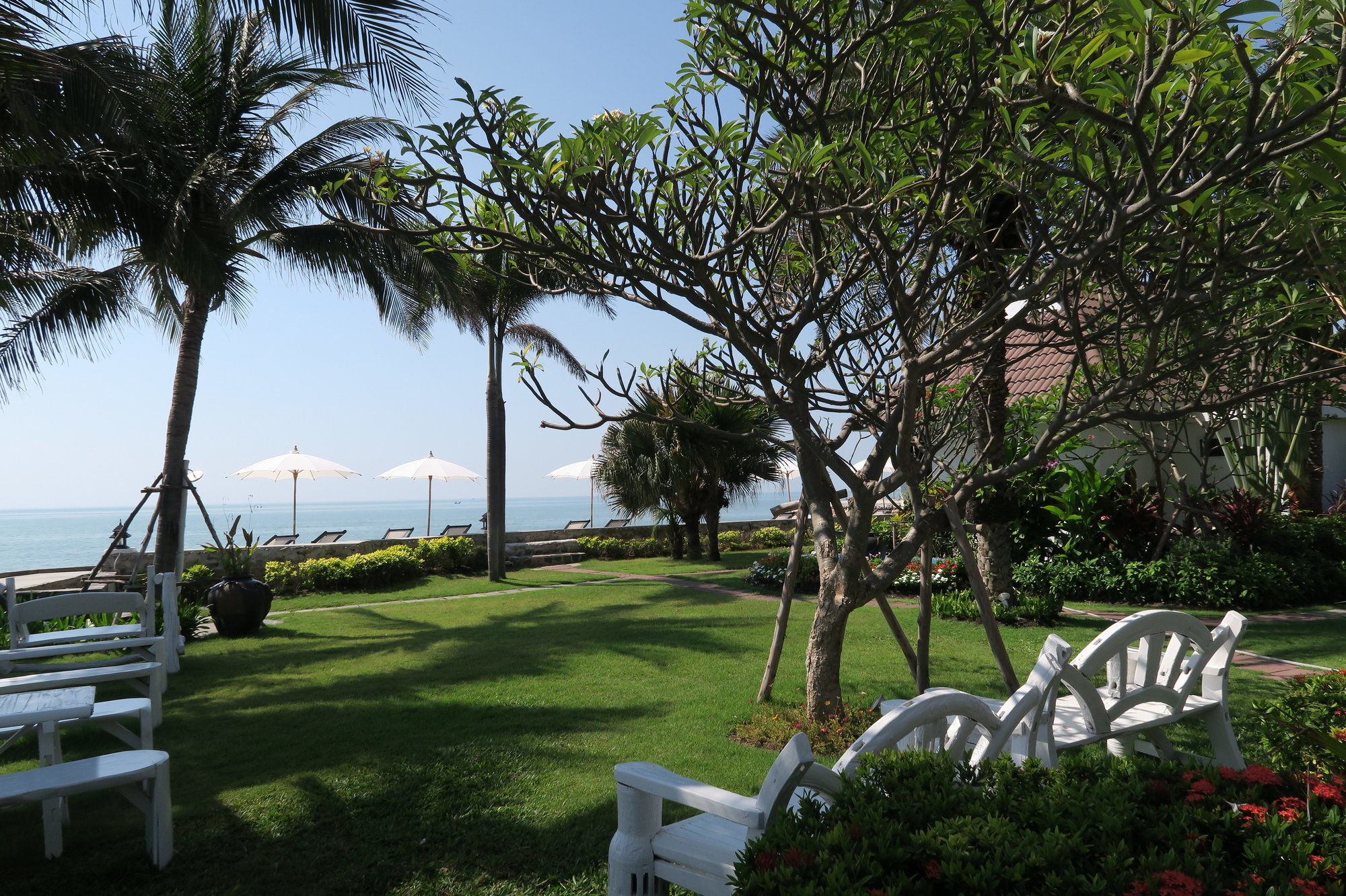 Resort Chomtalay Laem Phak Bia