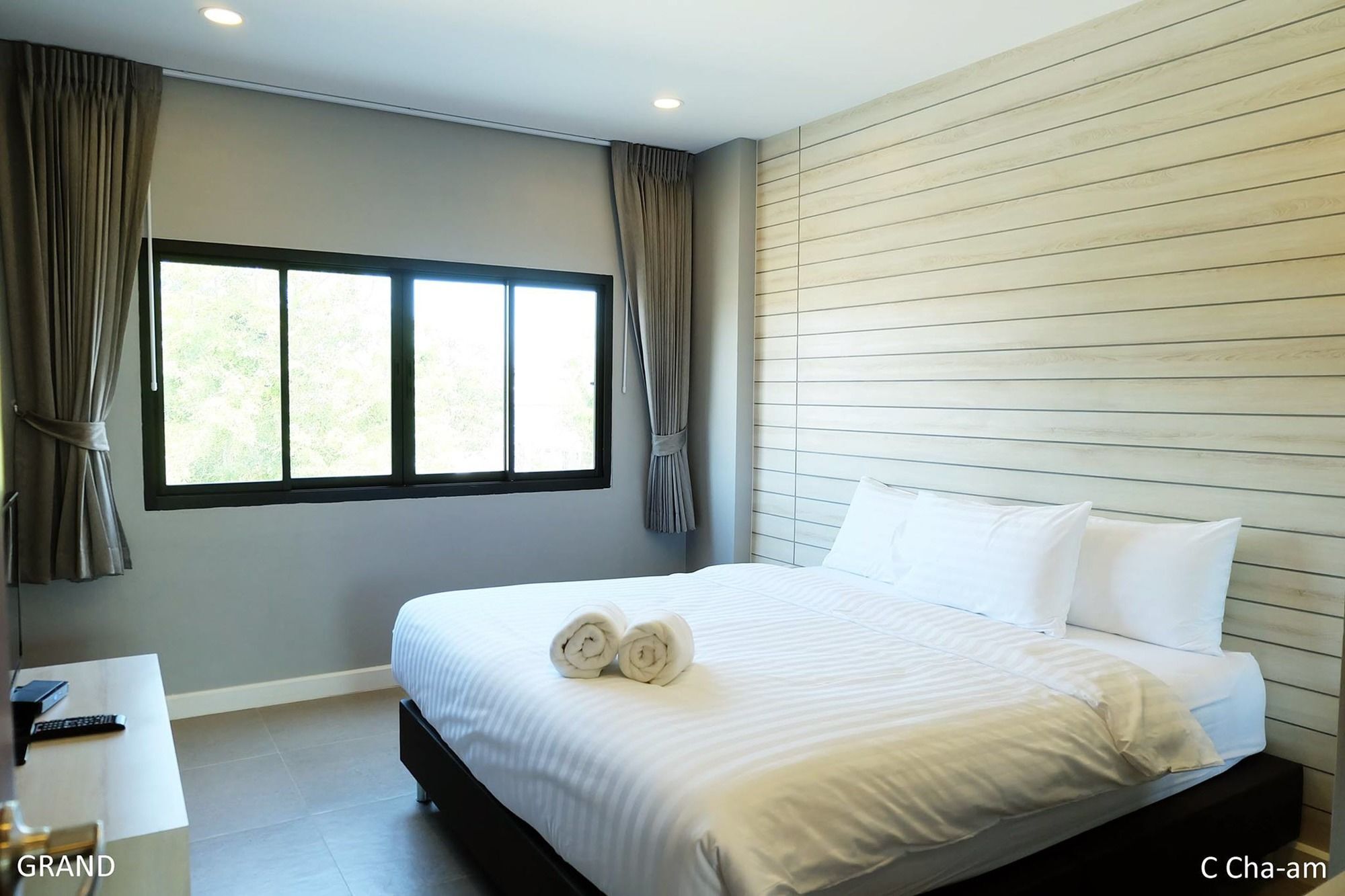 Hotel C