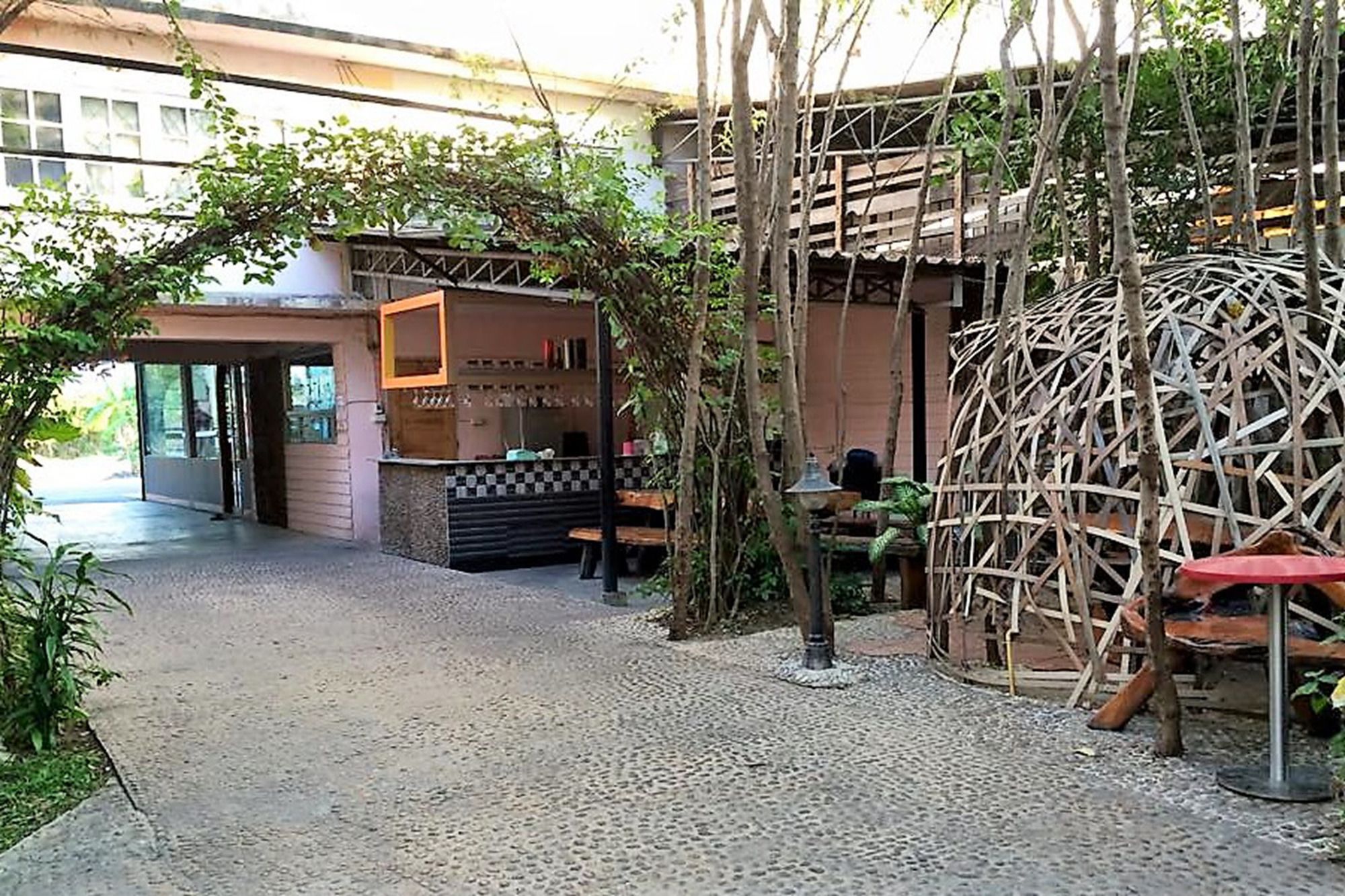 Inn Oyo 276 The Chonburi