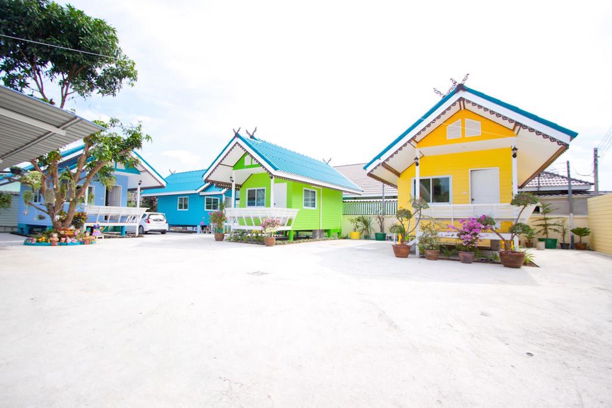 Hotel Baan Rommai Sattahip