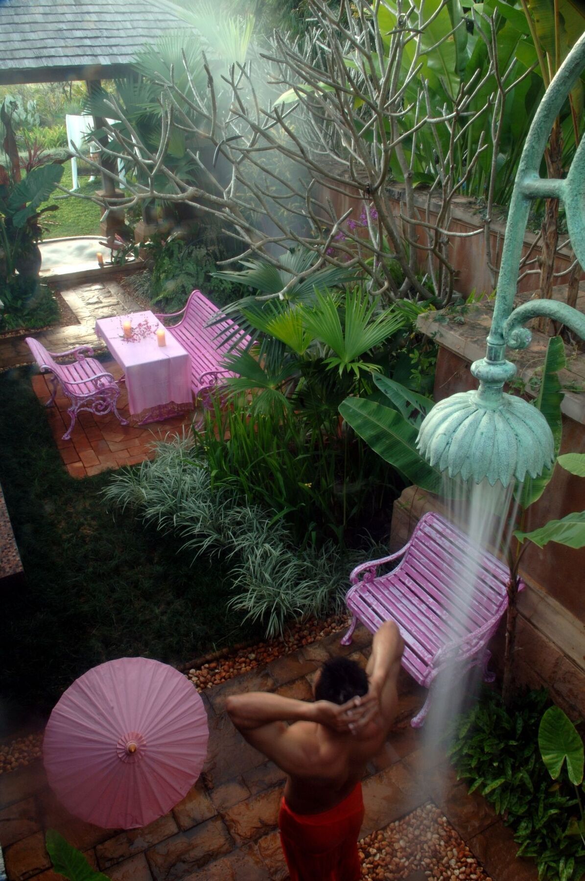 Resort Howie's Mae Rim