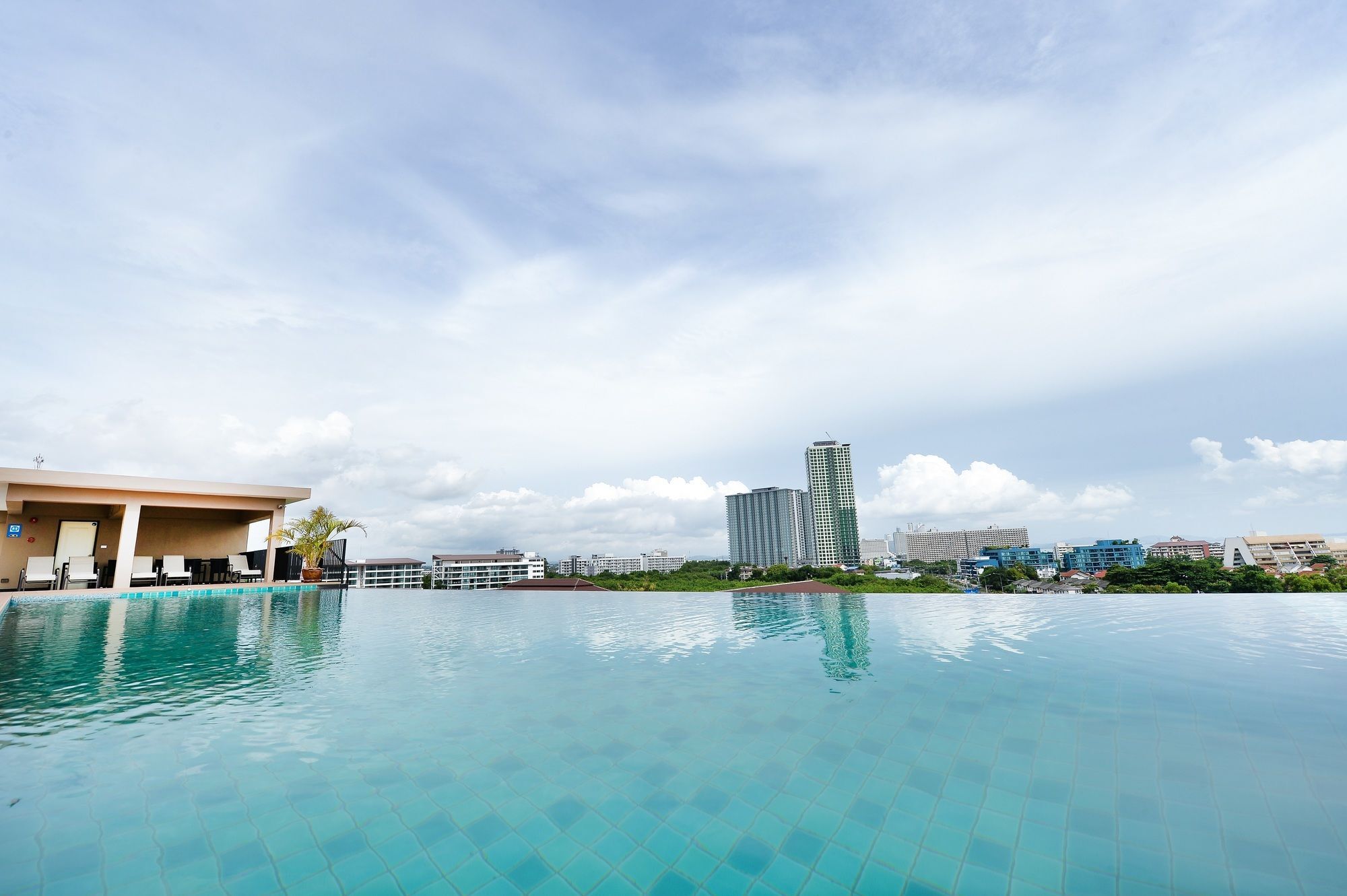 Lawinta Pattaya Hotel