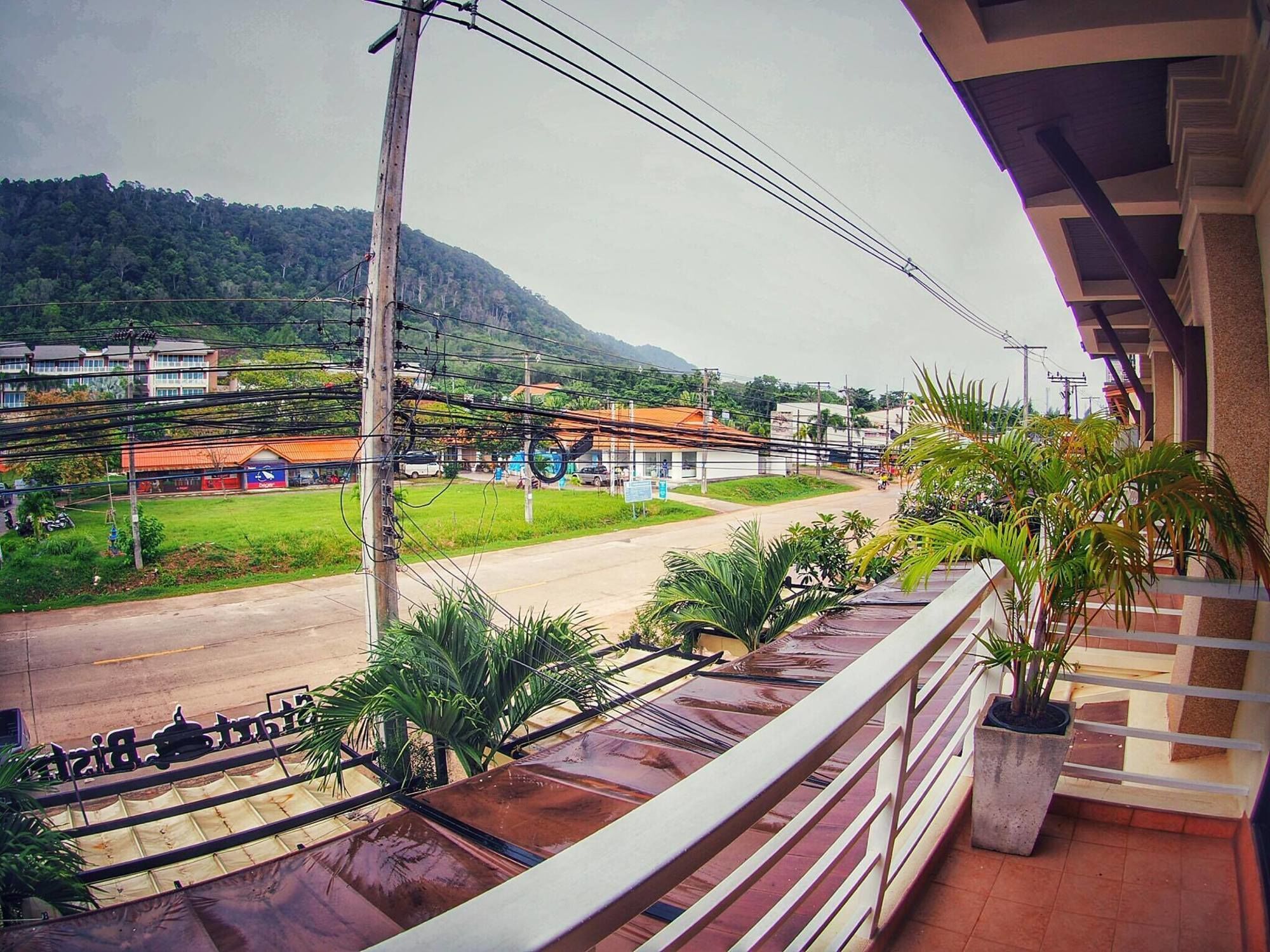 Hotel Lanta At - Sha Extra