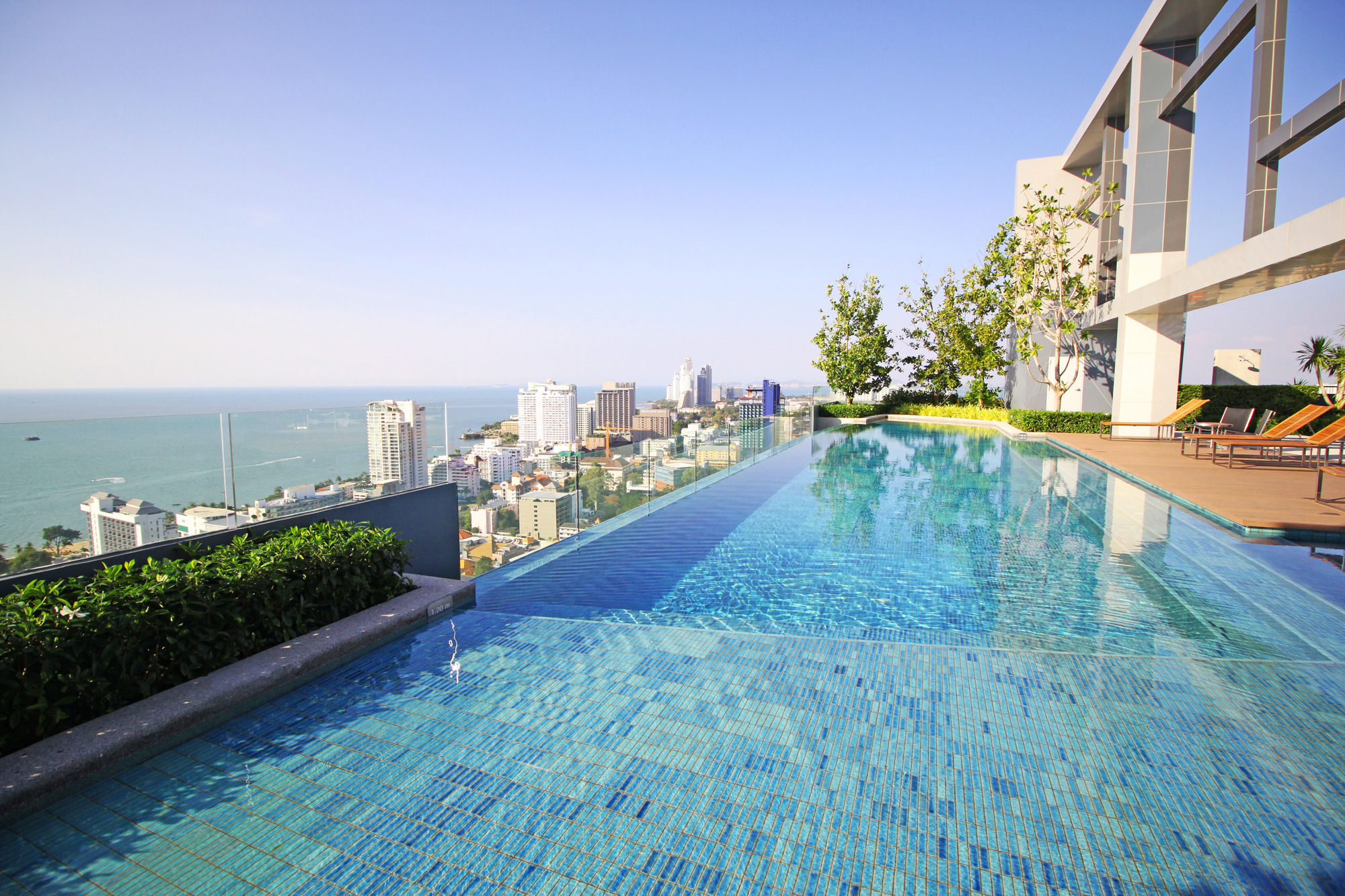 Centric Sea By Pattaya Apartment