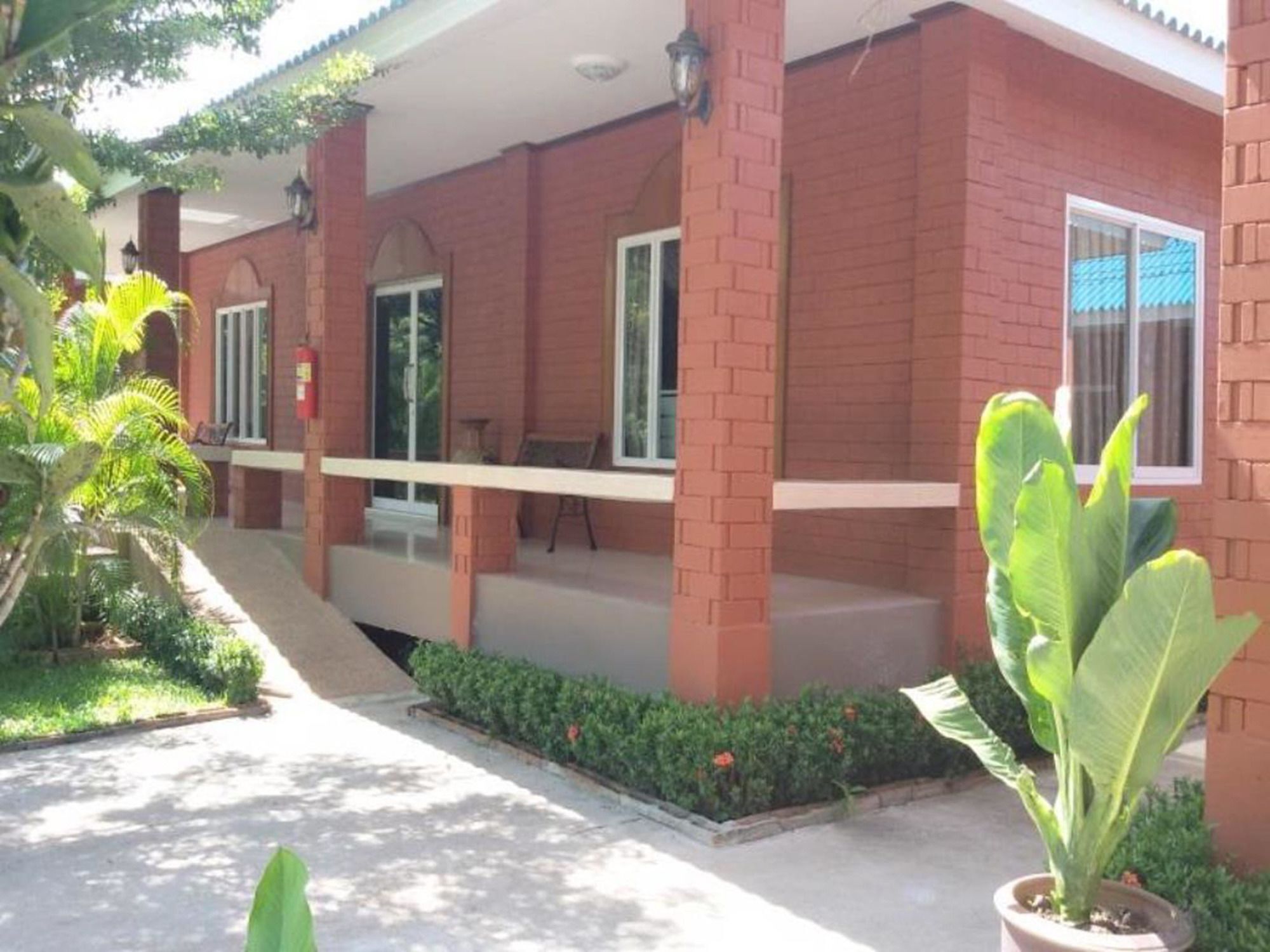 Lomdao Resort 2*