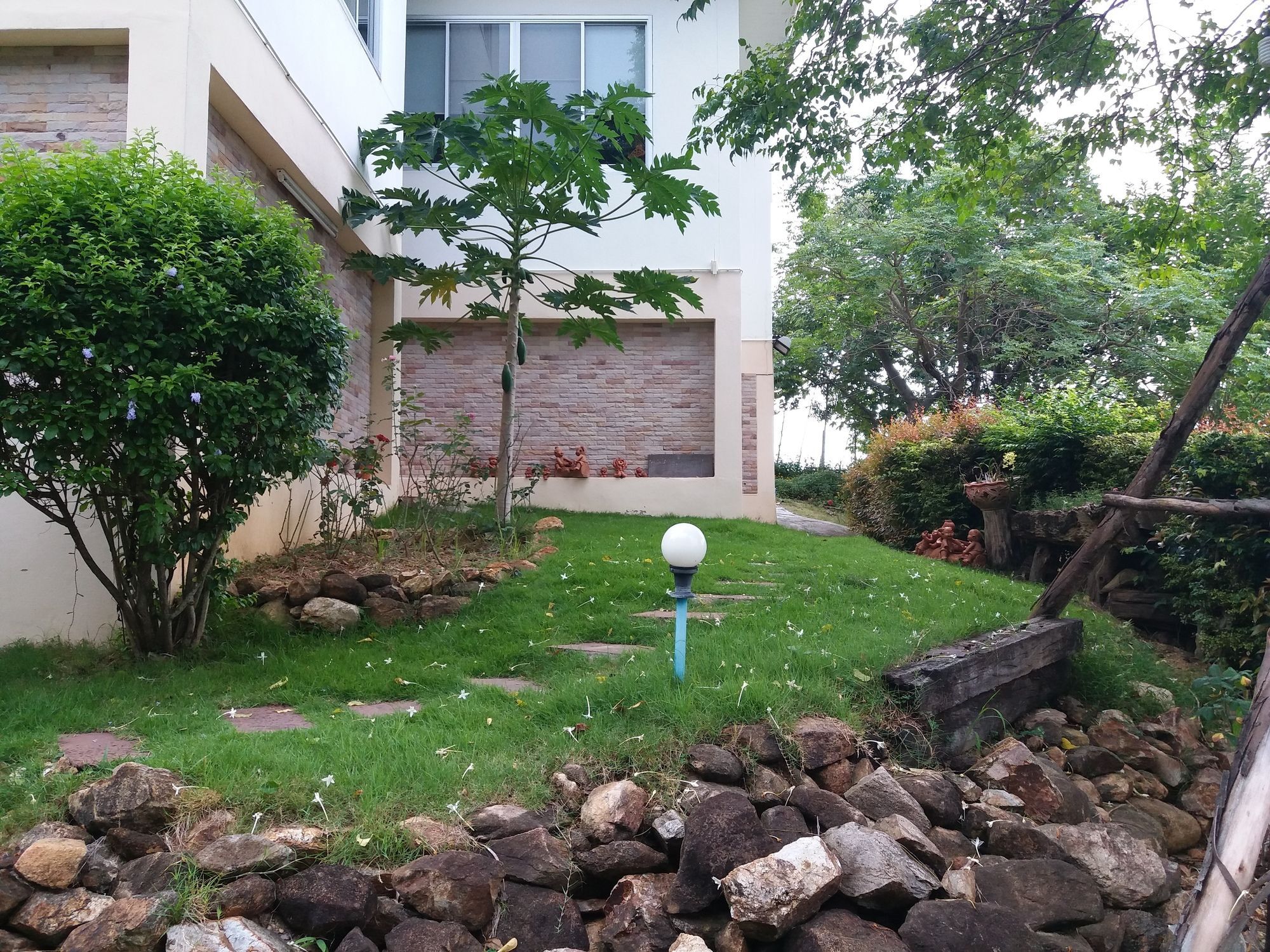 Eden Hill Khao Yai 3*