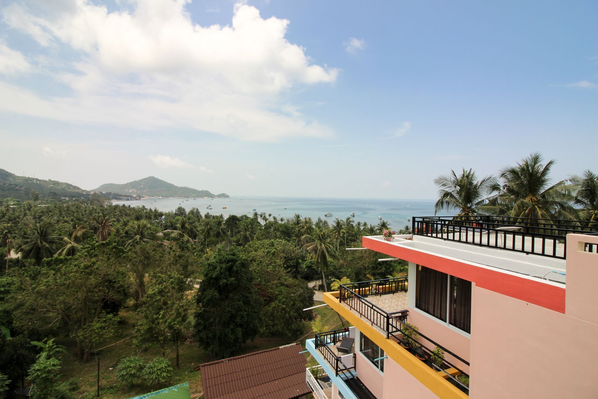 Sairee Seaview Hotel