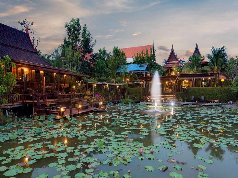 Retreat Resort