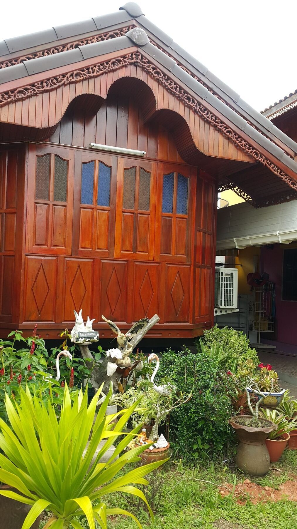 Guest house Ruenthai Rimnam *