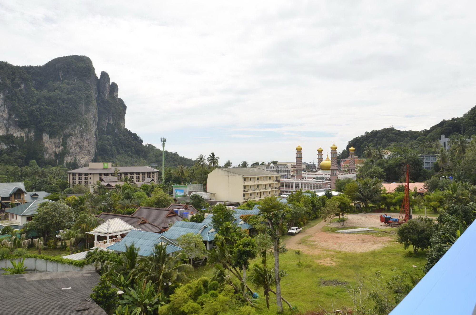The Ri Hotel