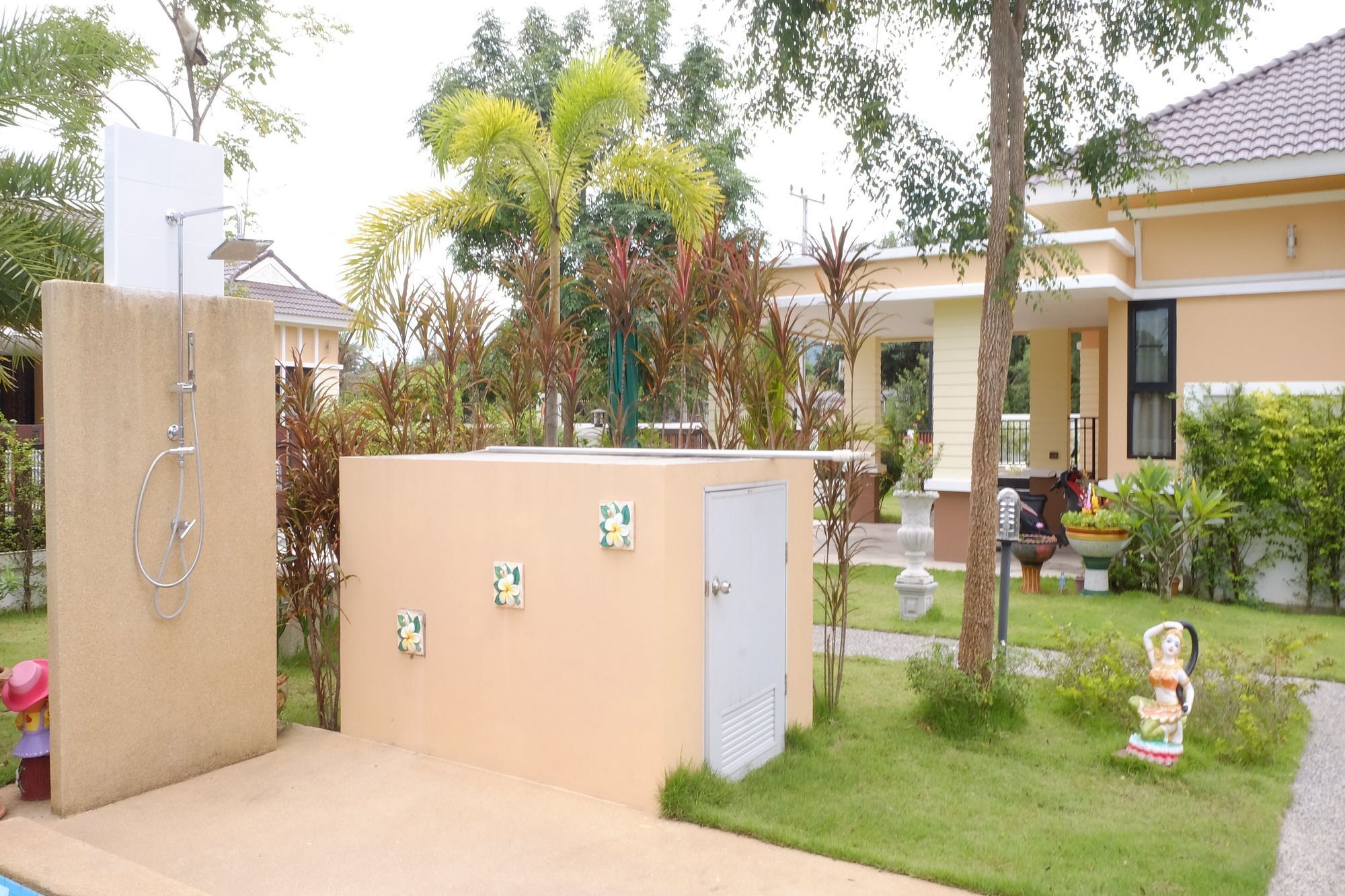 Ban Sumalai Resort