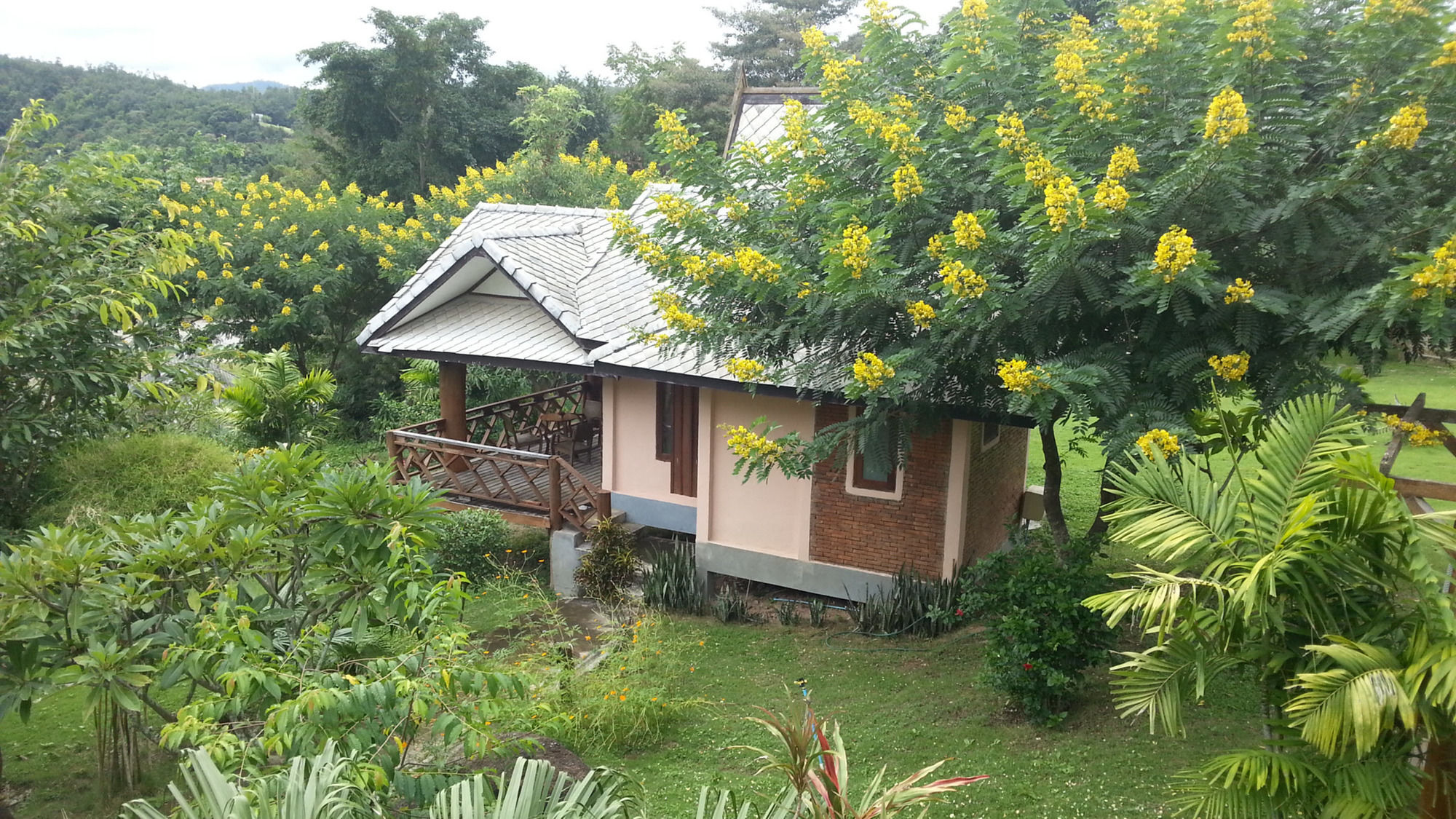 Lodge & Baan Chonphao *