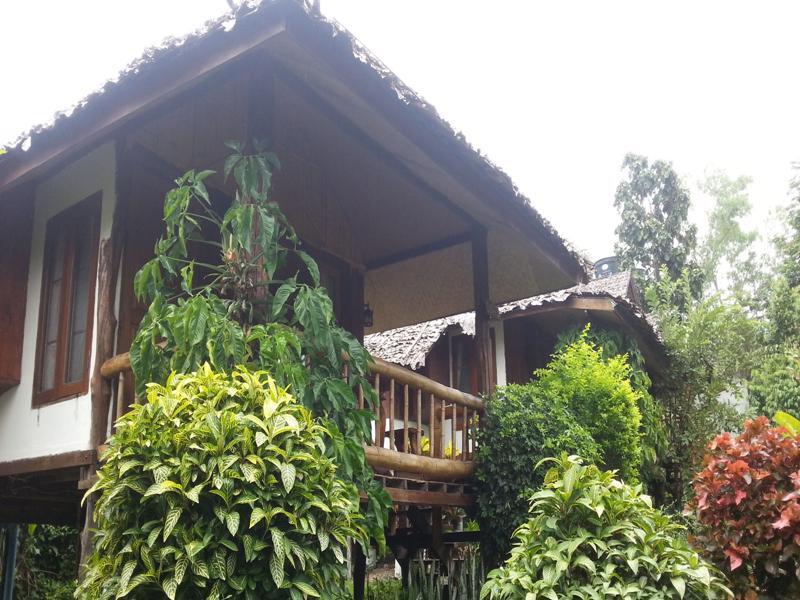 & Baan Chonphao Lodge *