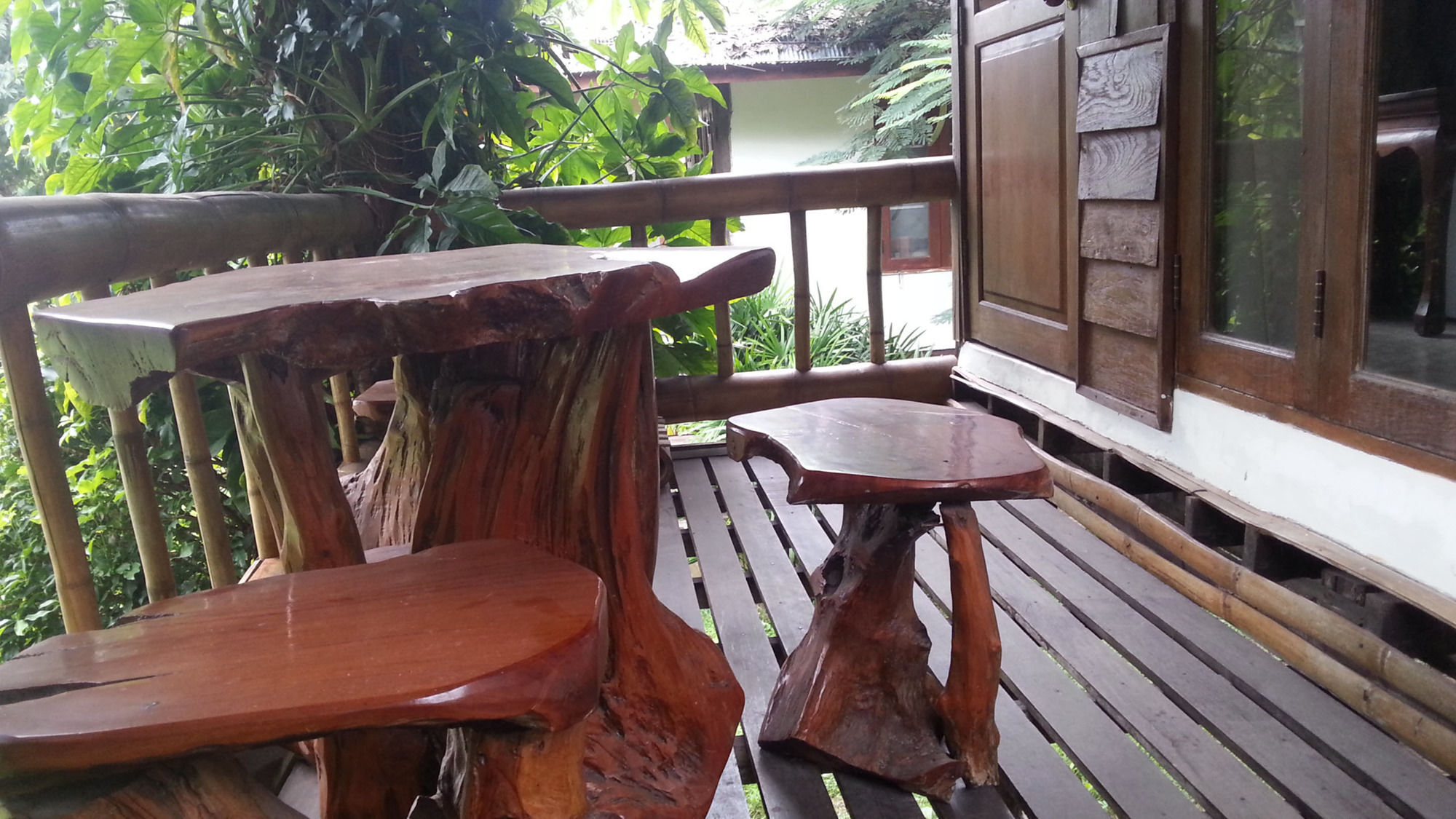 & Baan Chonphao Lodge *