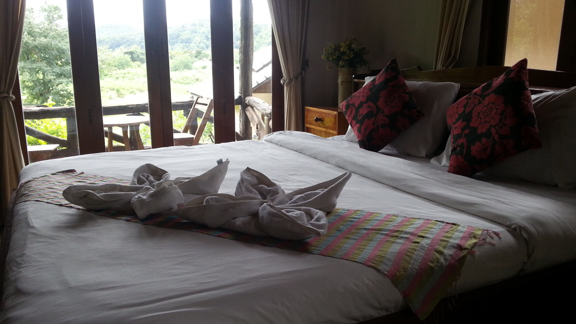 & Baan Chonphao Lodge Pai