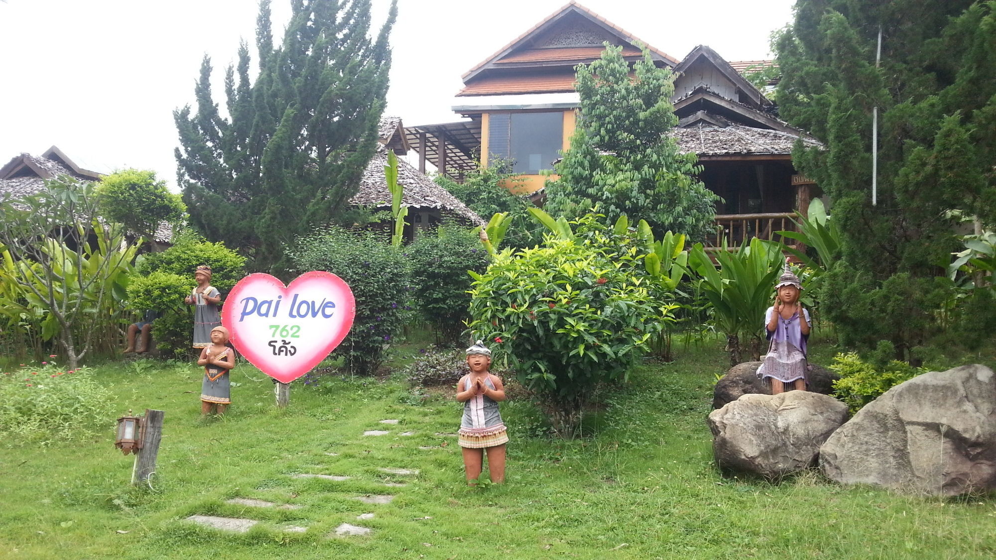 Lodge & Baan Chonphao