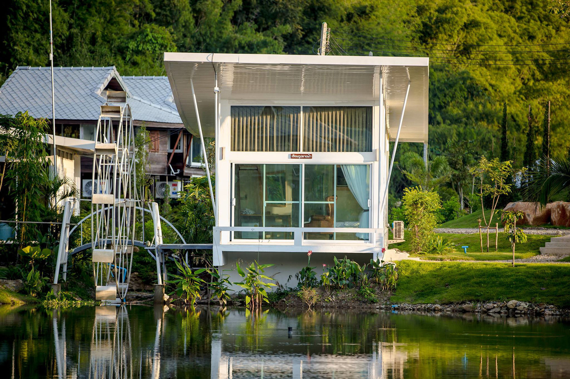 The White House Boutique Resort 3*