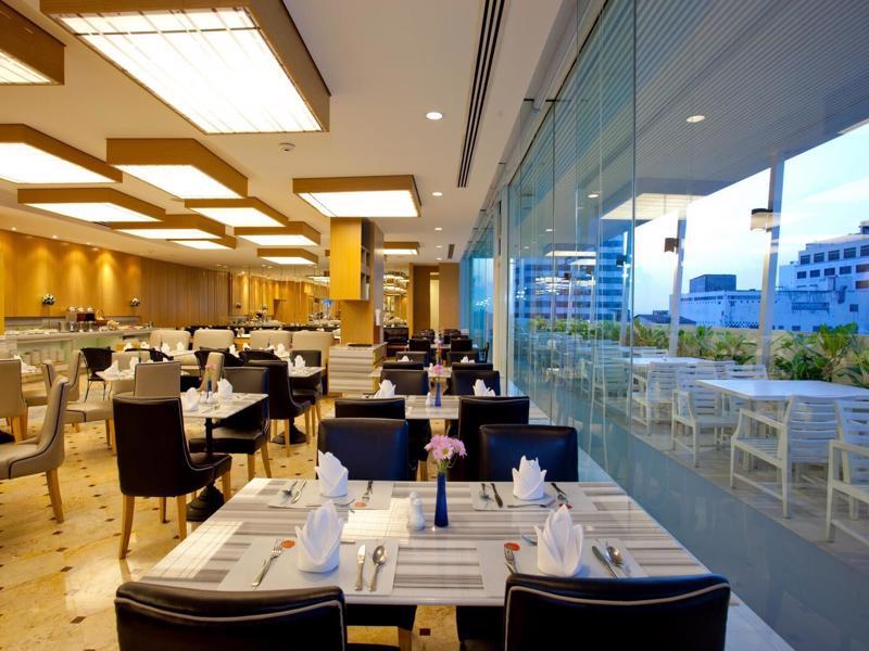 Centara Yai Hotel