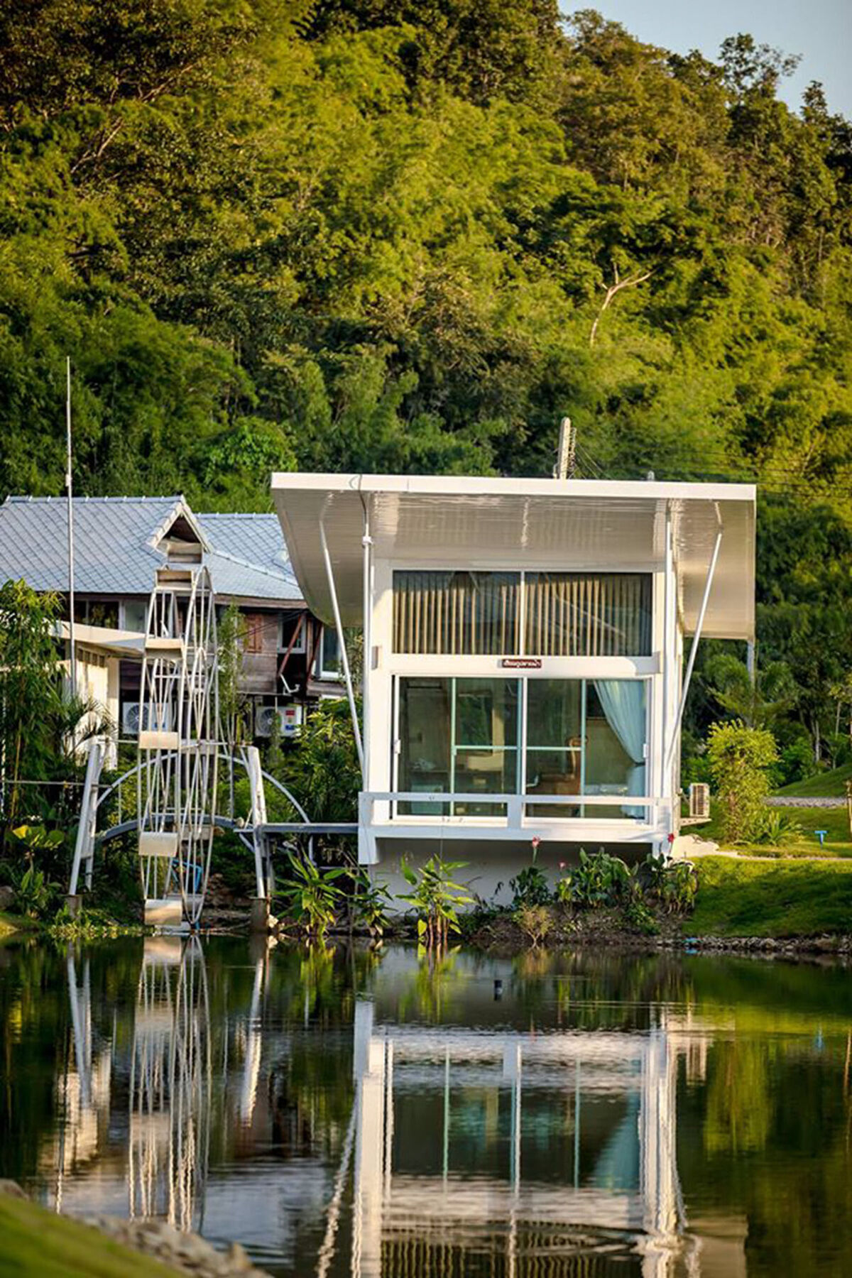 The White House Boutique 3* Chiang Rai