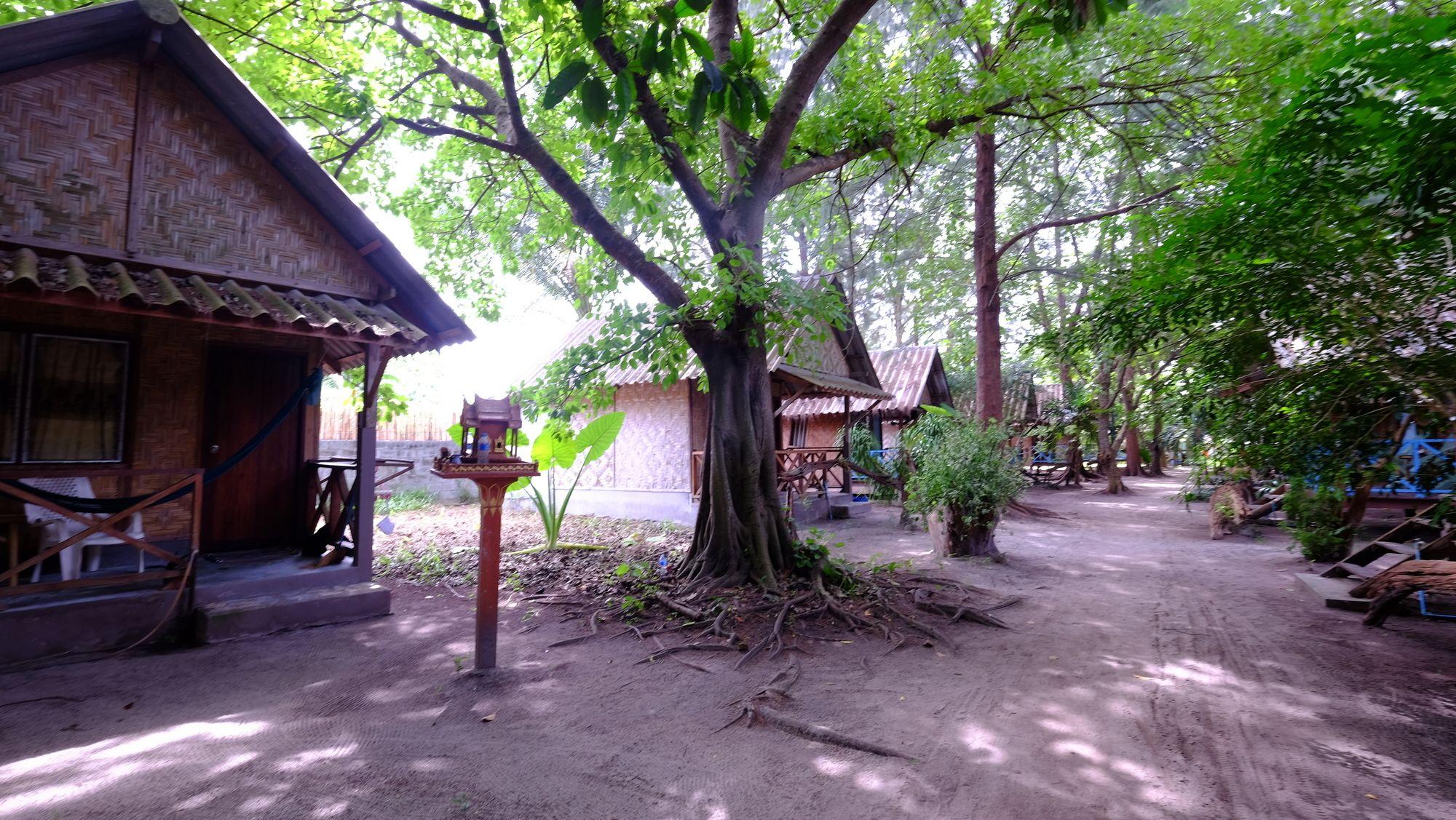 Seaside Resort Koh Lipe