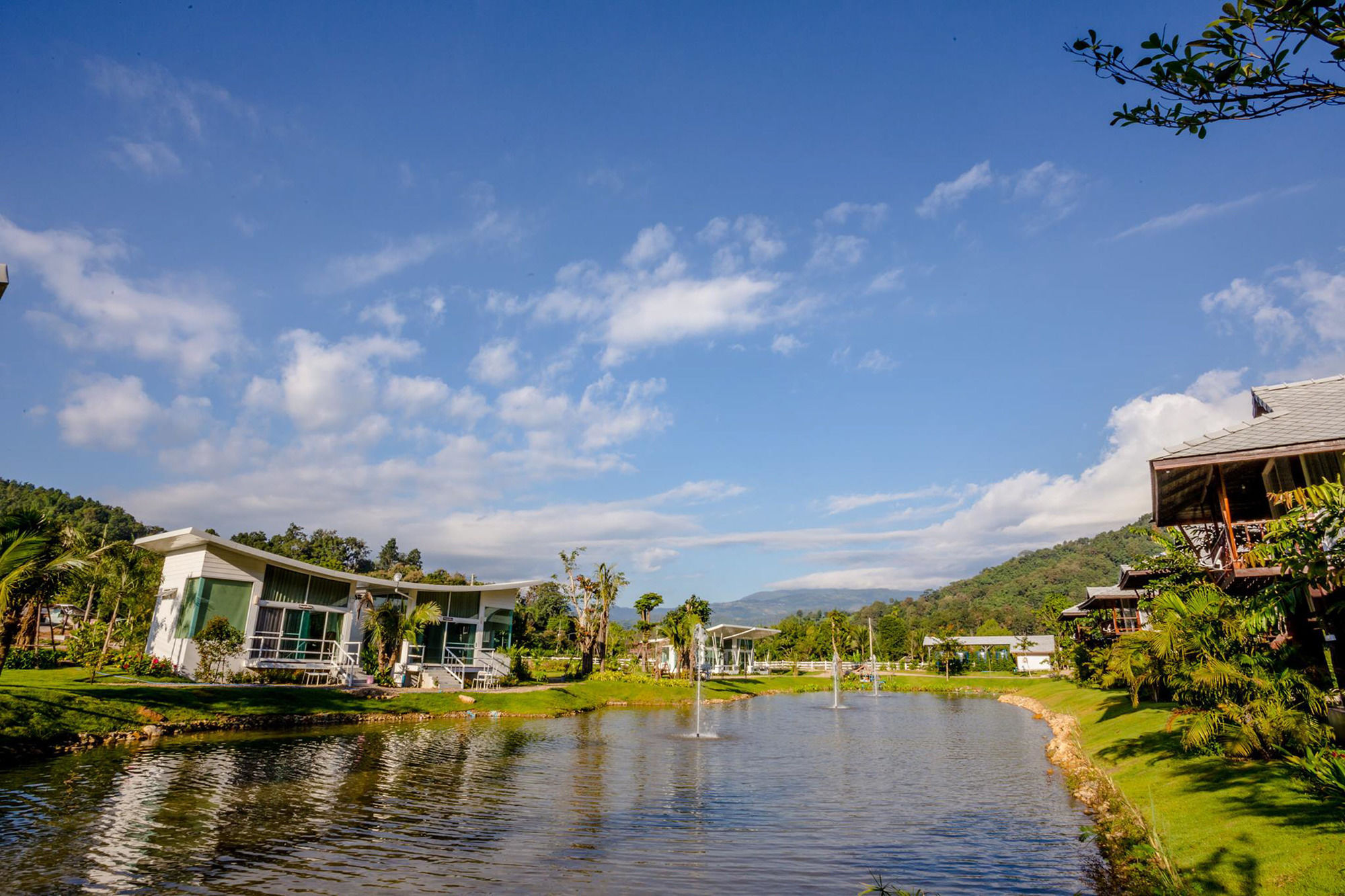 The White House Boutique Resort Chiang Rai