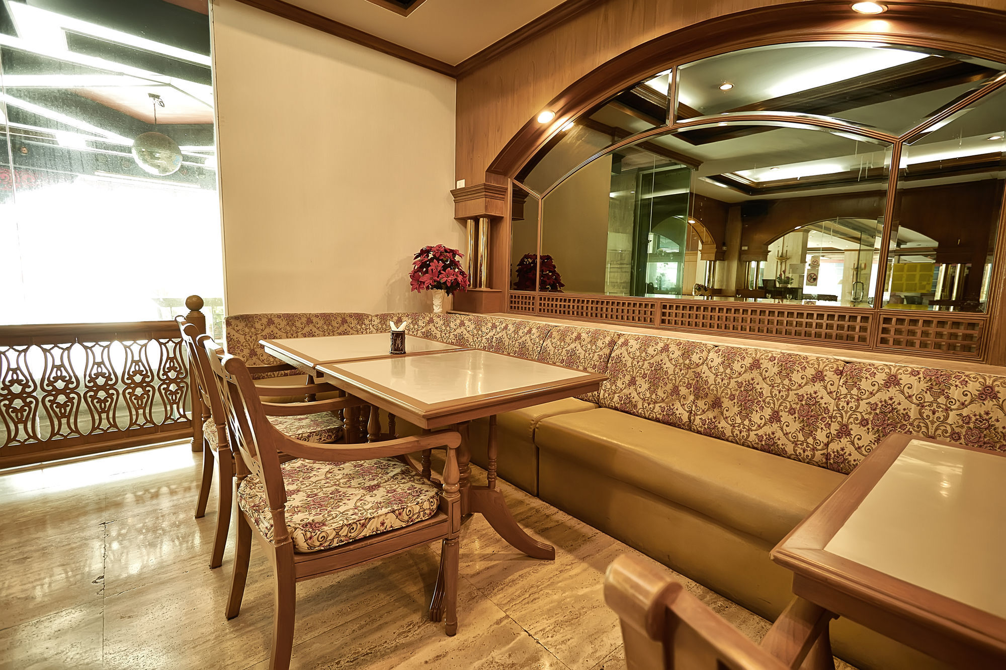 Kosit Hotel 3*