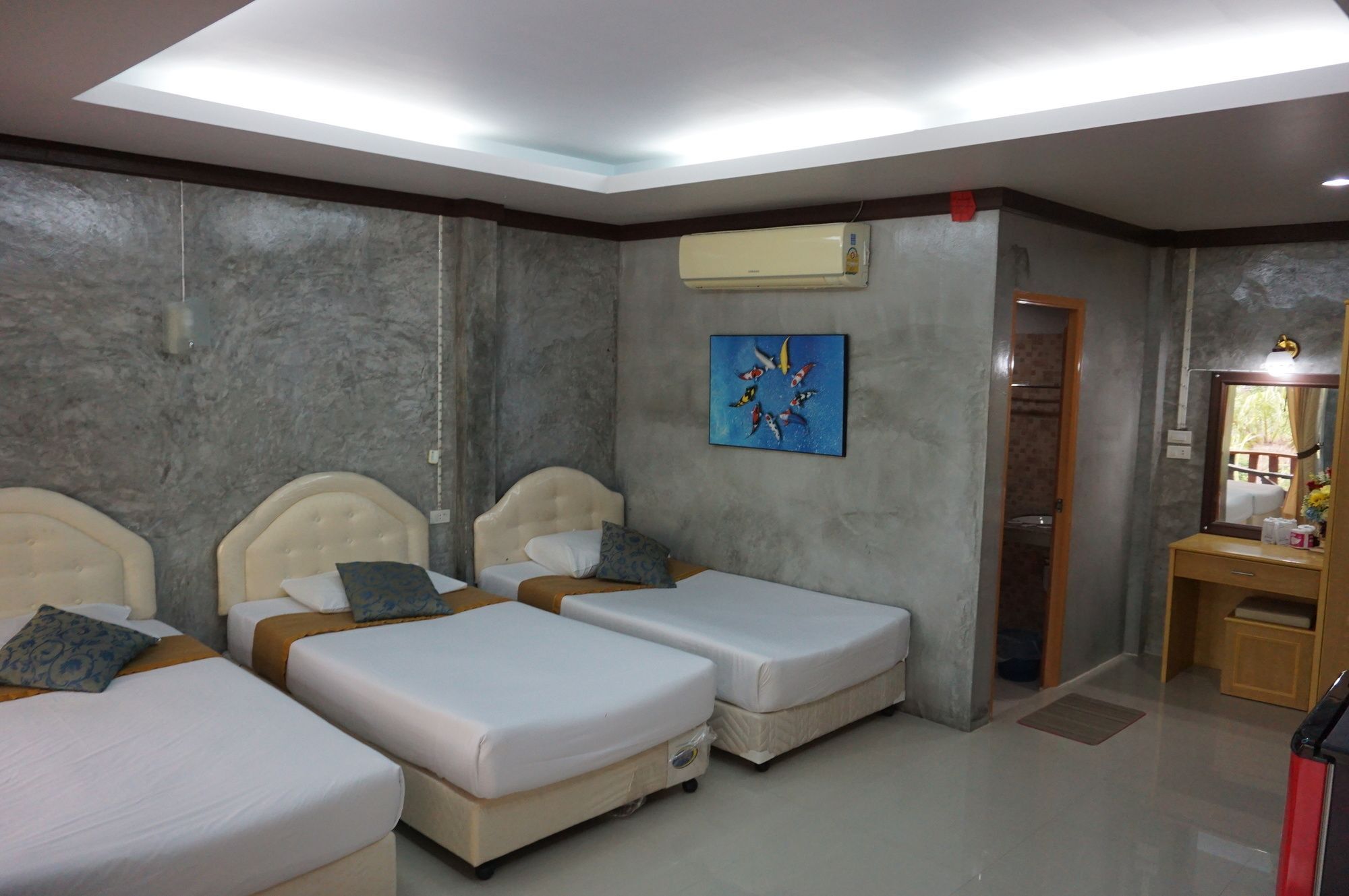 Mahachai Hotel 2*