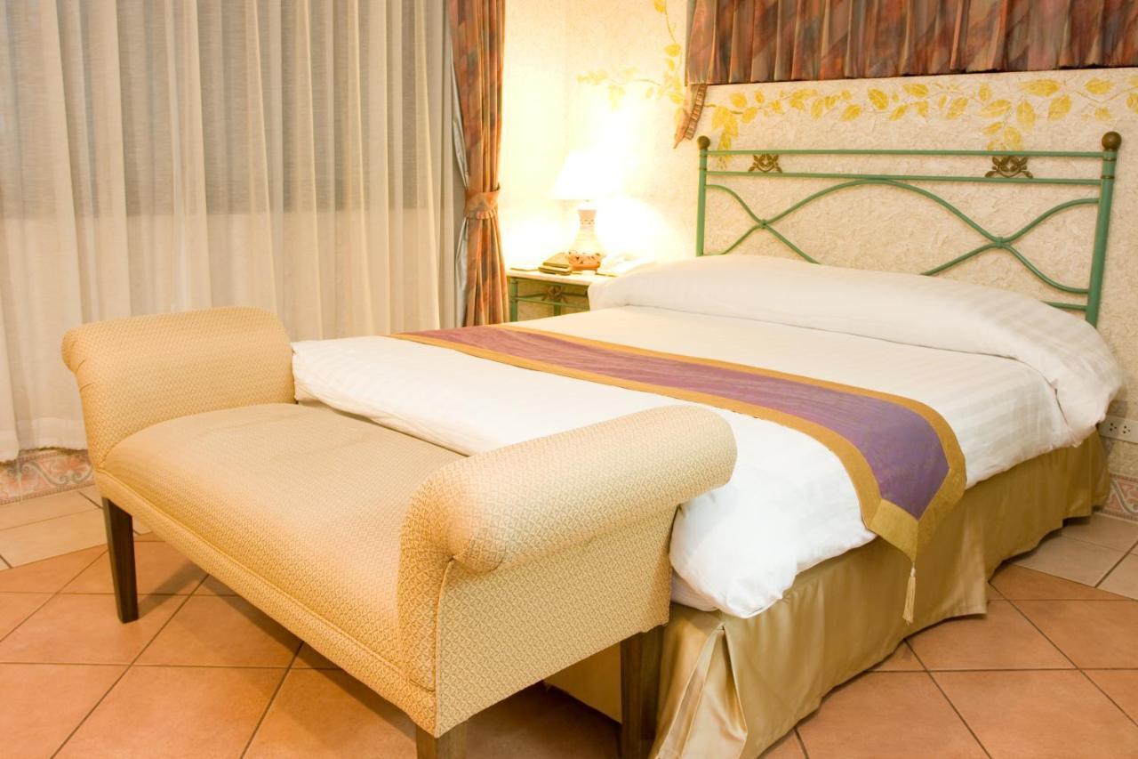 Horseshoe Point Pattaya Nong Prue