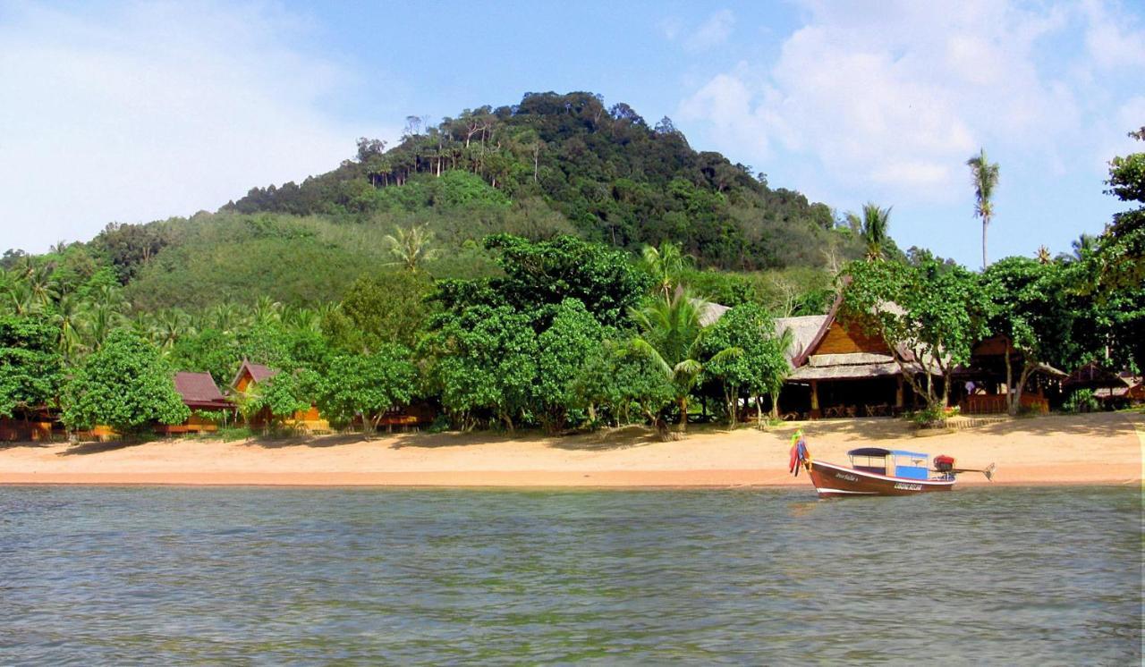 Libong Relax 2*