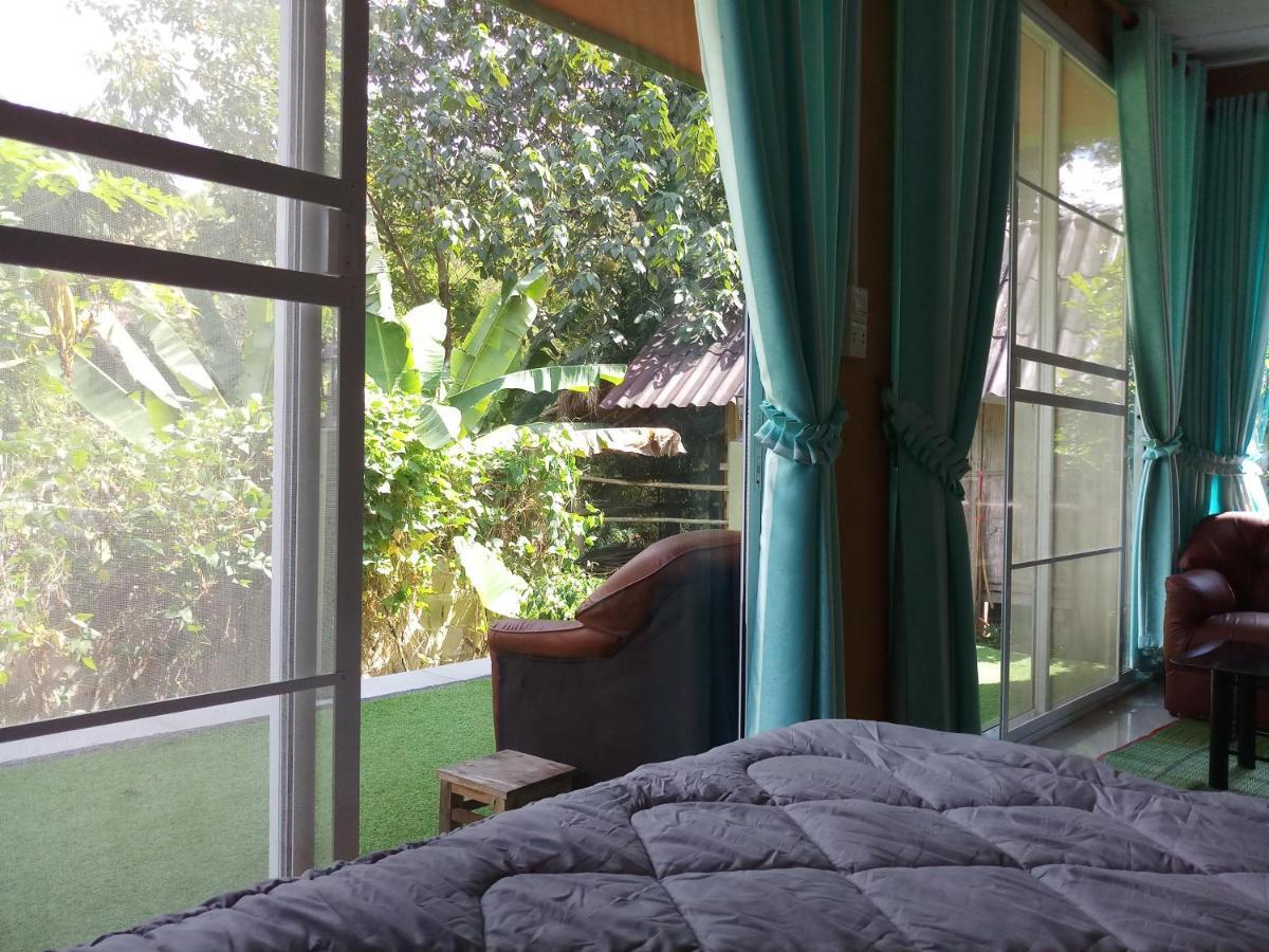 Hill Tribe Art House Homestay *