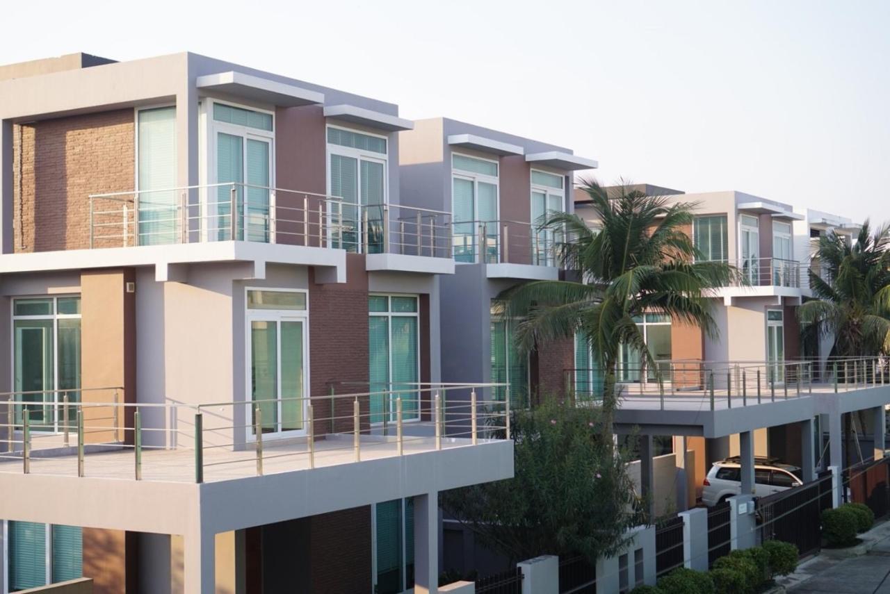 Golden Sea Pool Villa Hua Hin