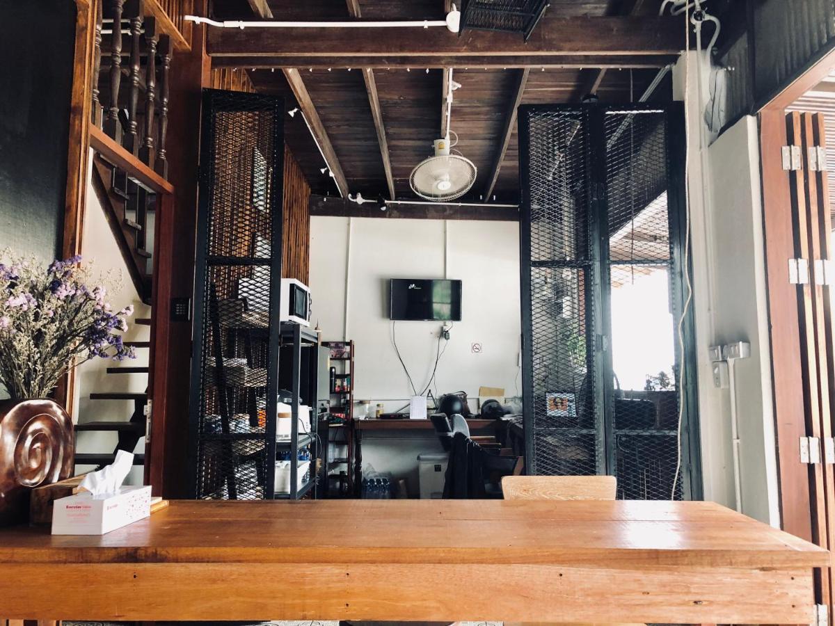 Aforetime Beach House Hostel Taling Ngam (Koh Samui)