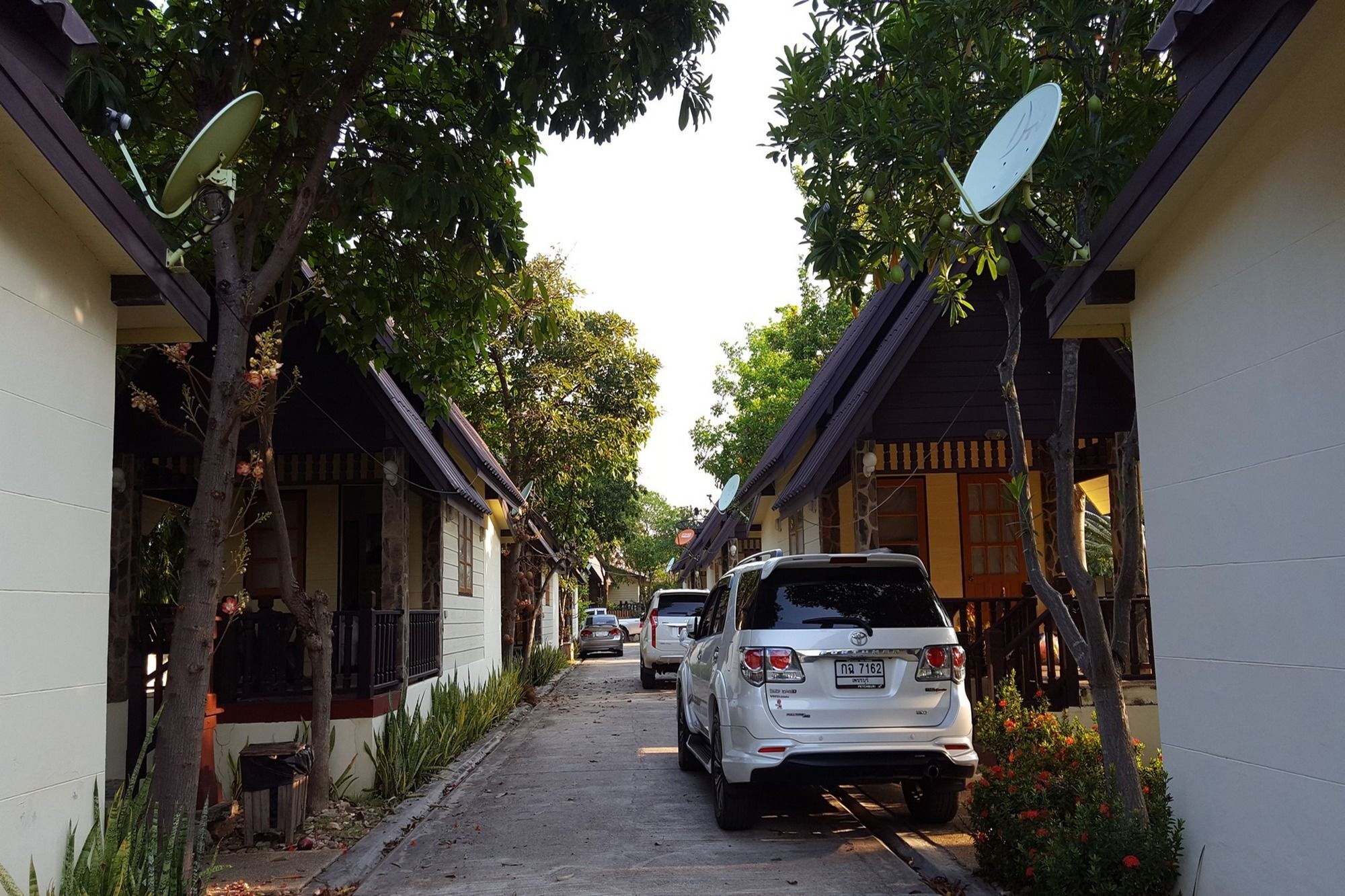Prachuap Garden View *