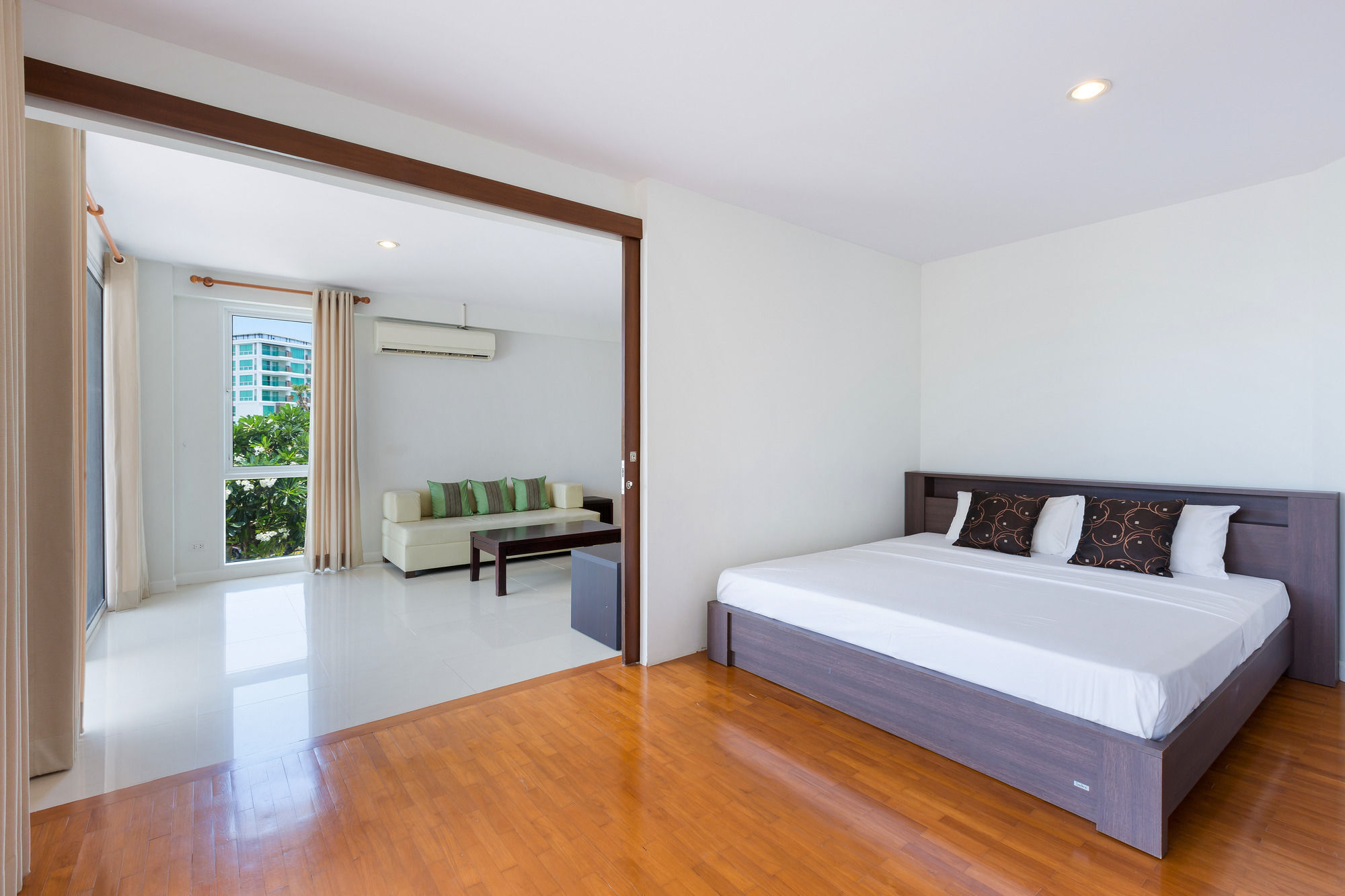 Apartment Baan Poolom Beachfront Hua Hin