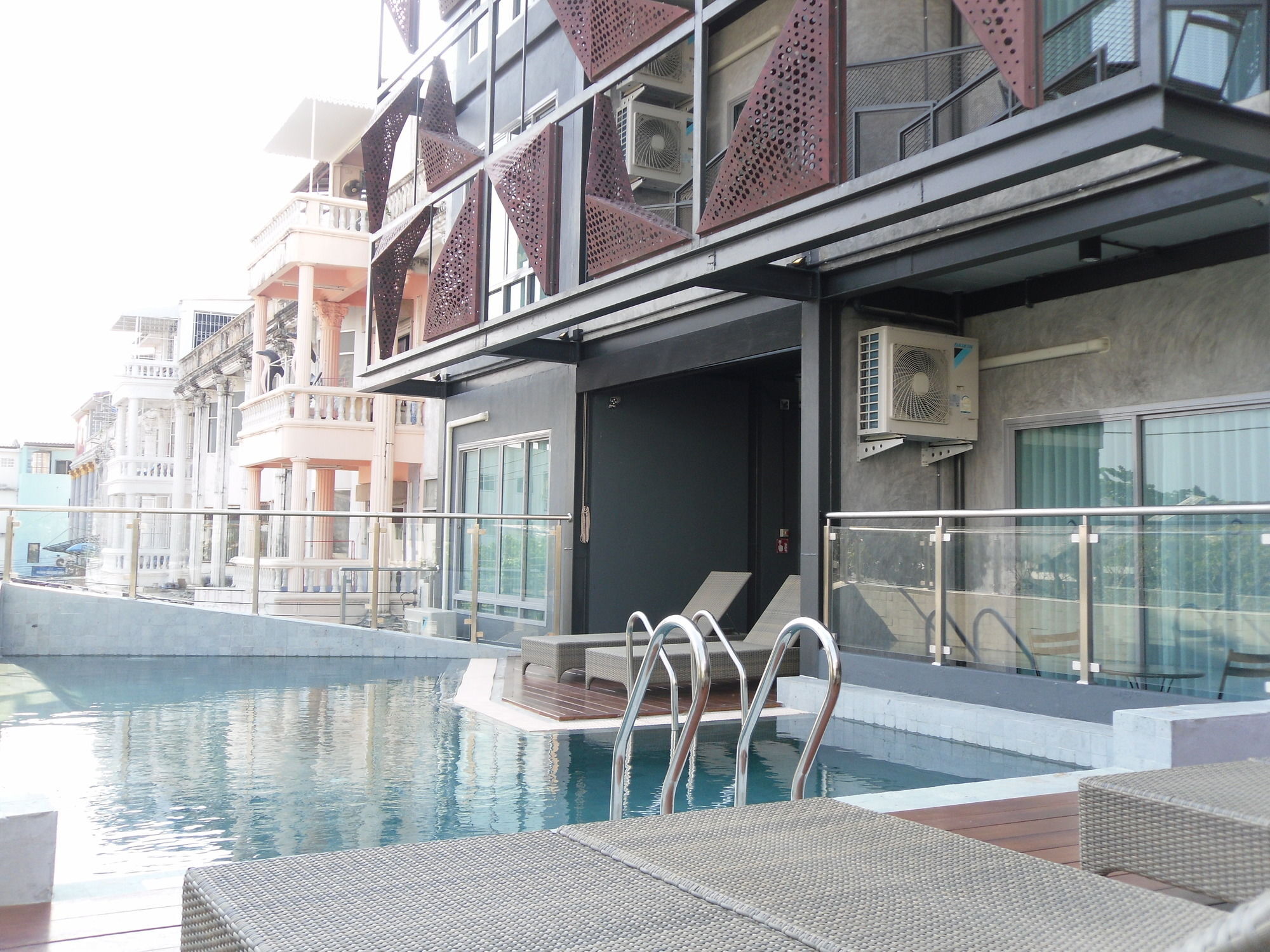 Hotel Sea Crest By 4*