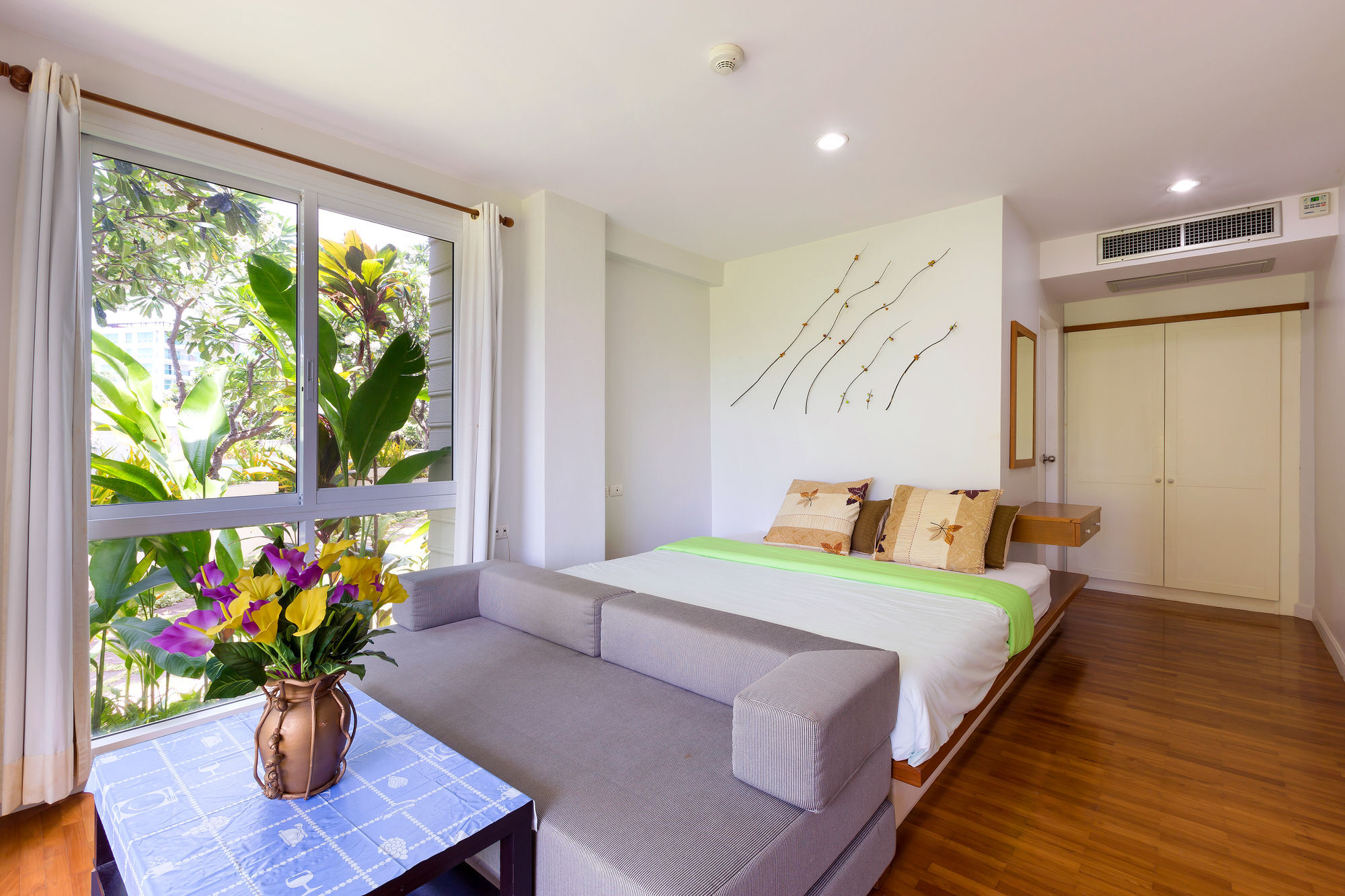 Baan Poolom Beachfront *