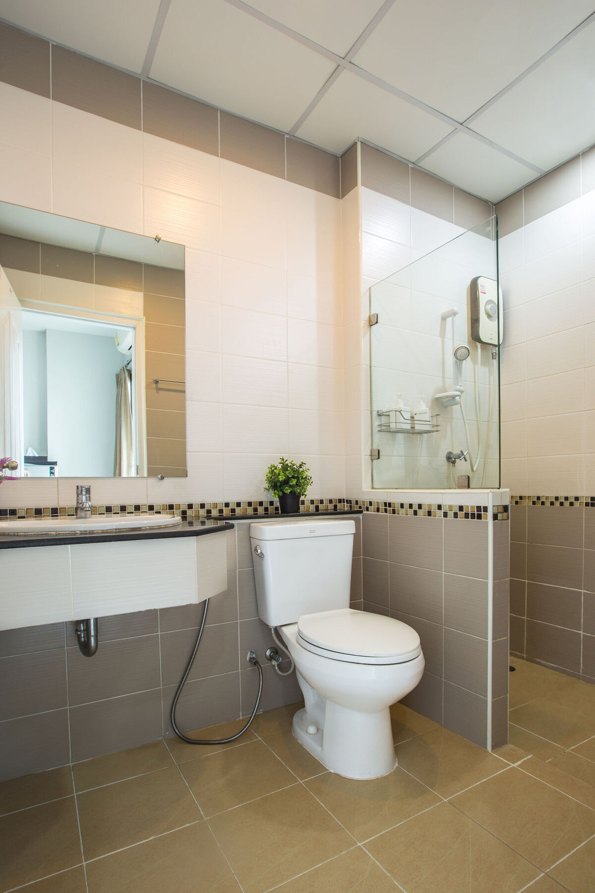 Place Serviced 1 Apartment