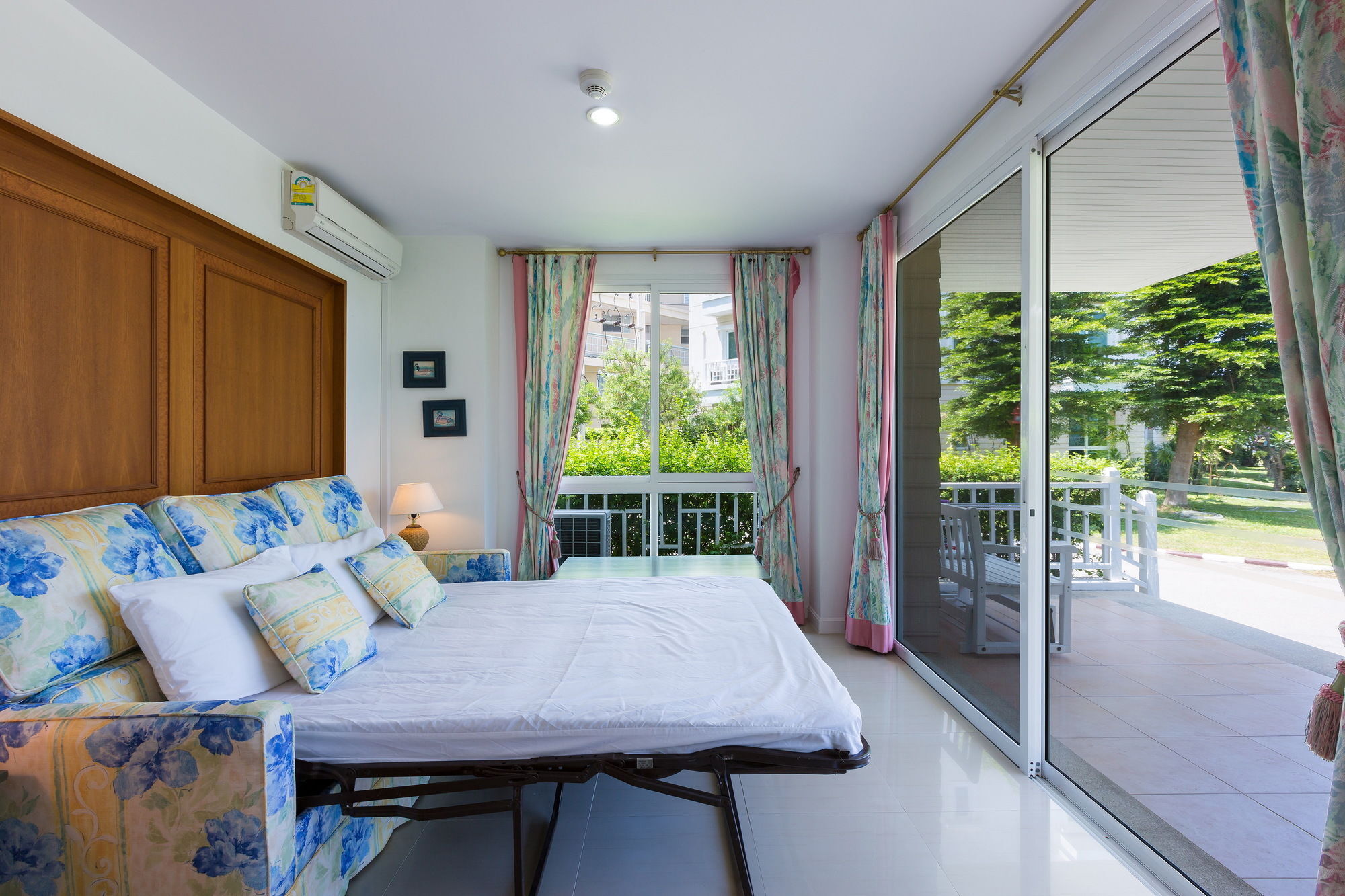 Apartment Baan Poolom Beachfront *
