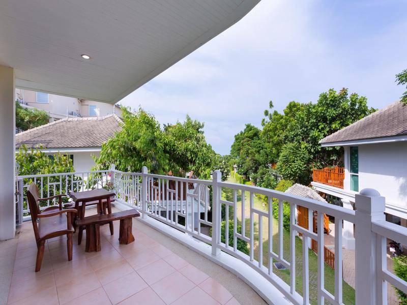 Apartment Baan Poolom Beachfront Hua Hin