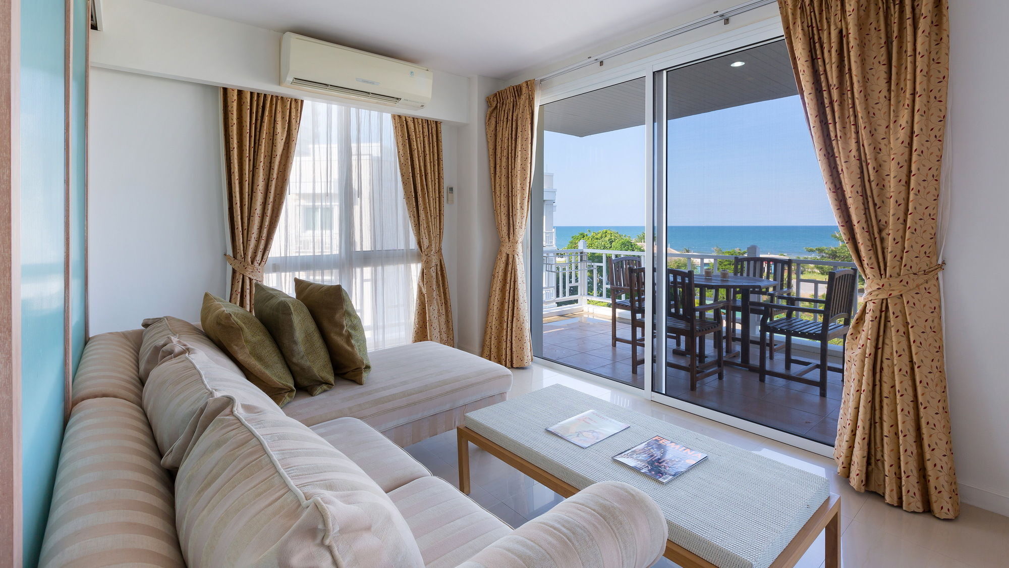 Apartment Baan Poolom Beachfront *